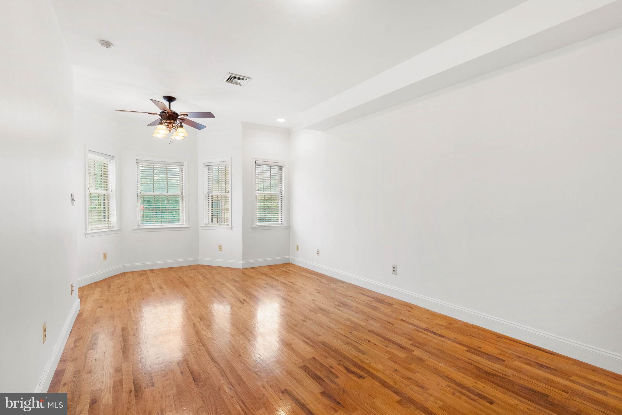 BELLA VISTA - Residential