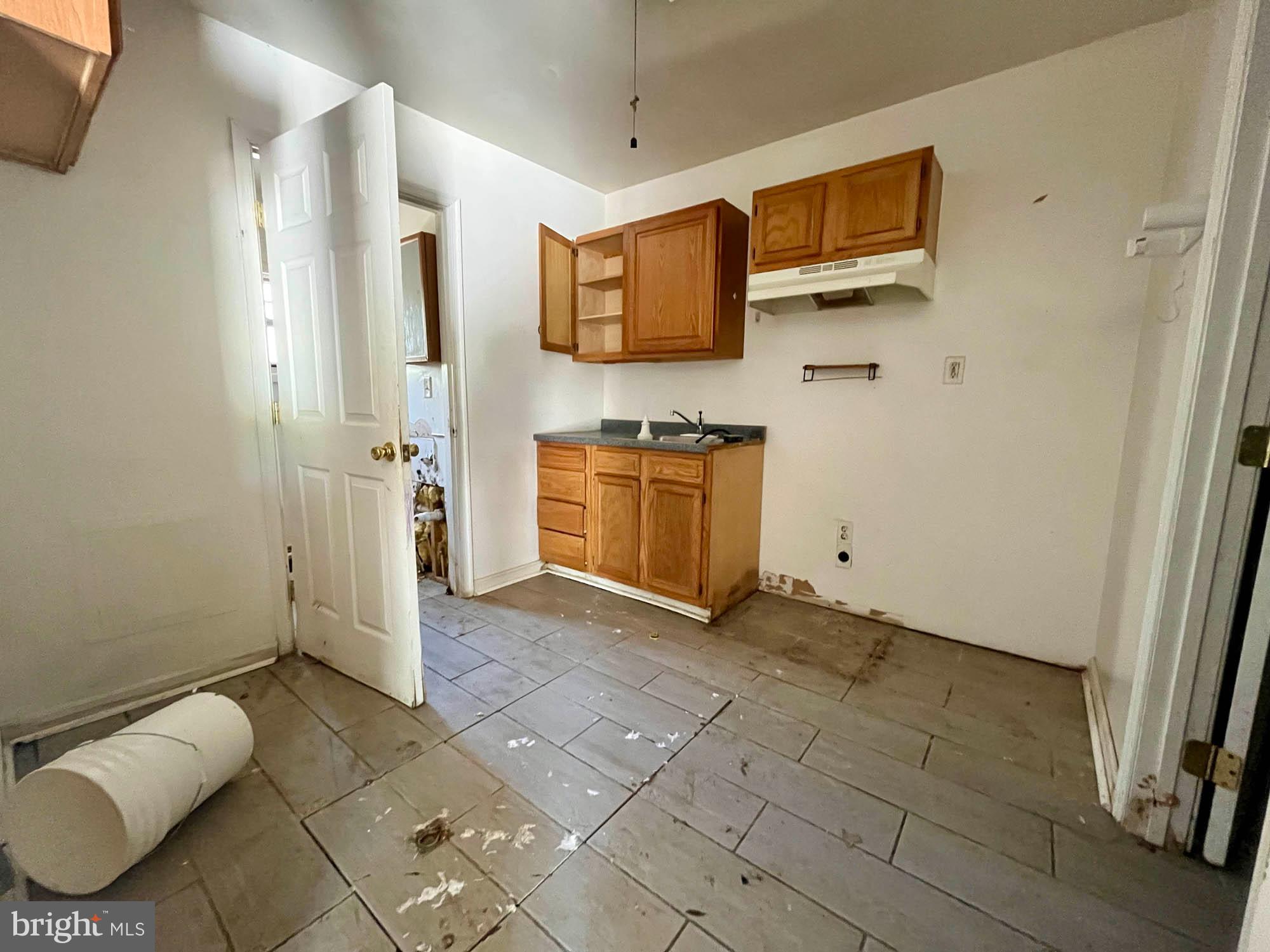 SOUTHWEST BALTIMORE - Commercial Sale