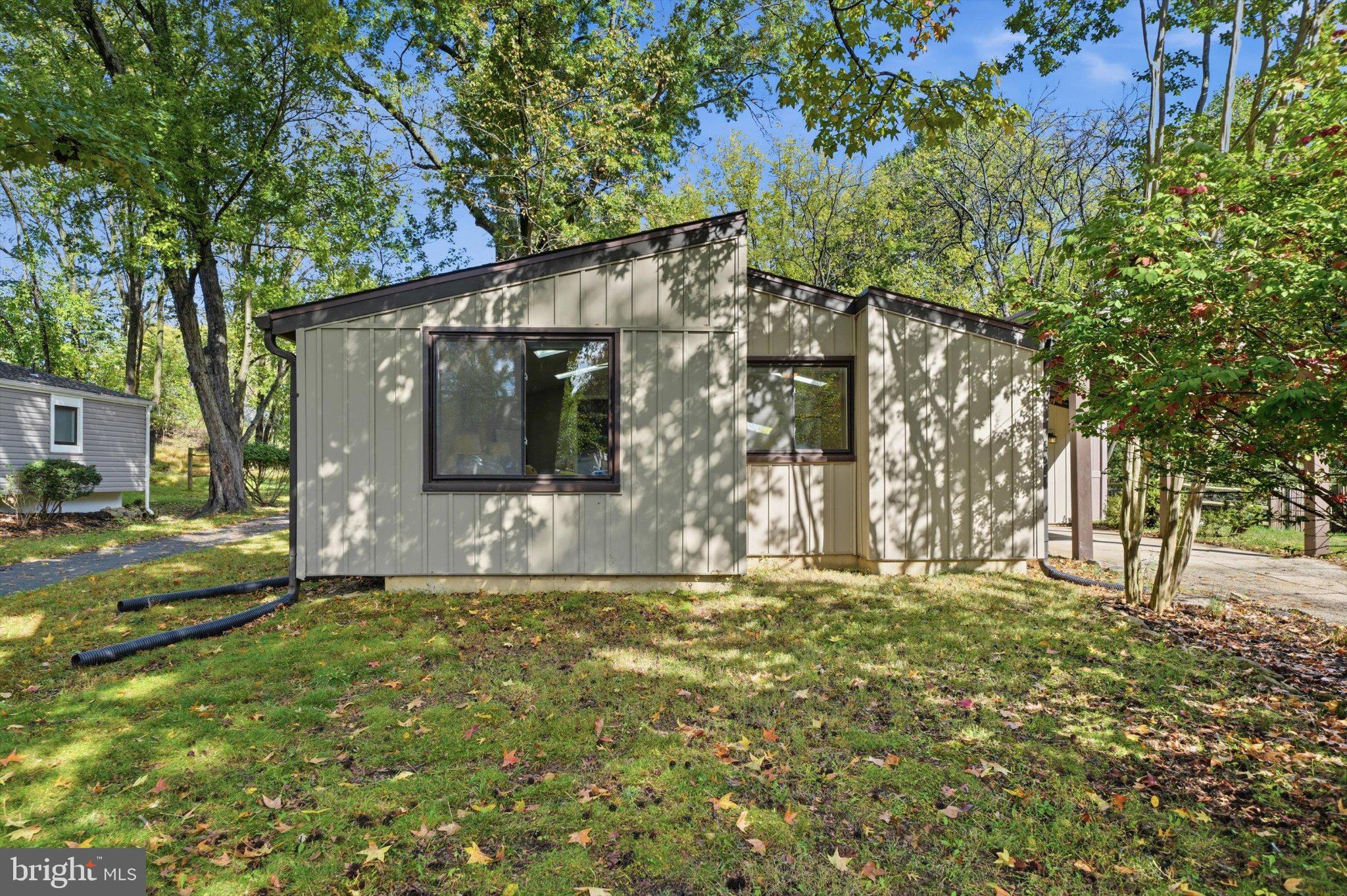 6174 CLEARSMOKE COURT