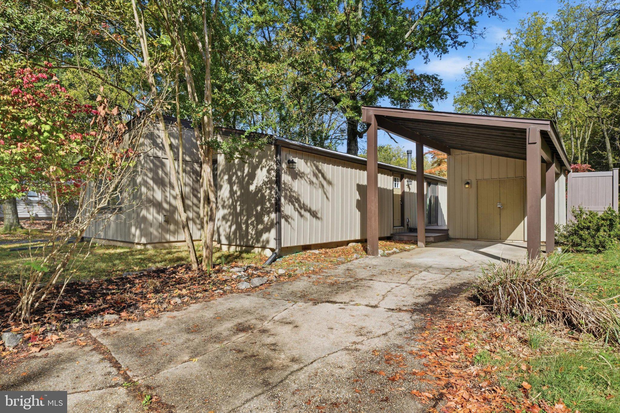 6174 CLEARSMOKE COURT