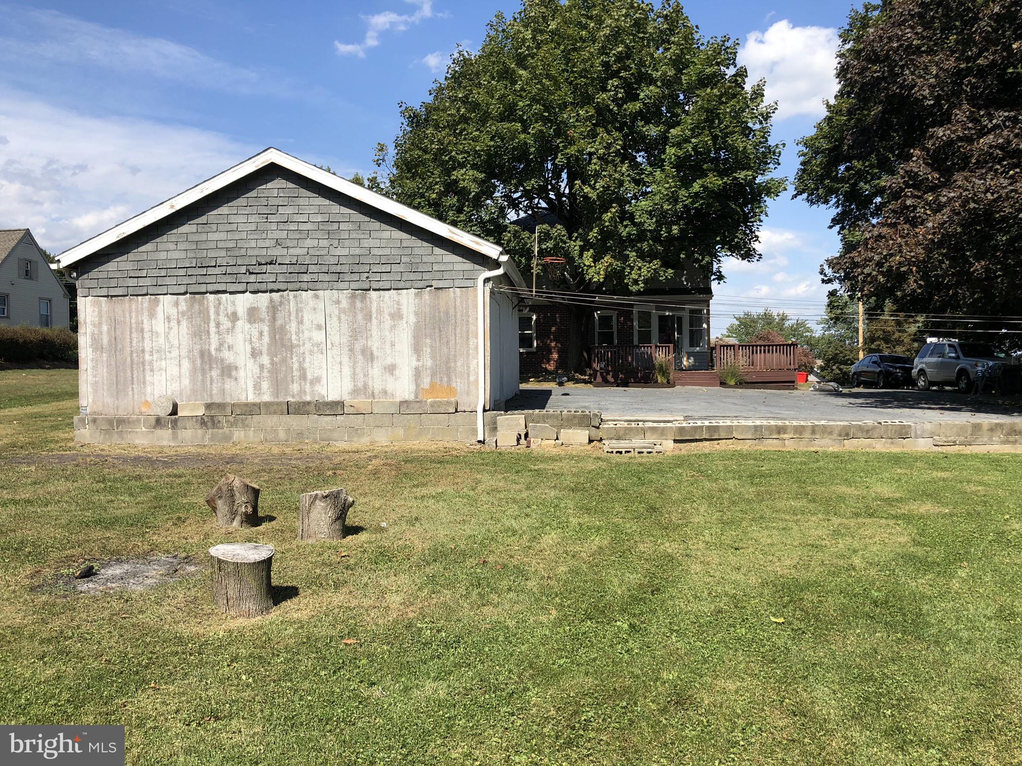 AKRON BOROUGH - Residential