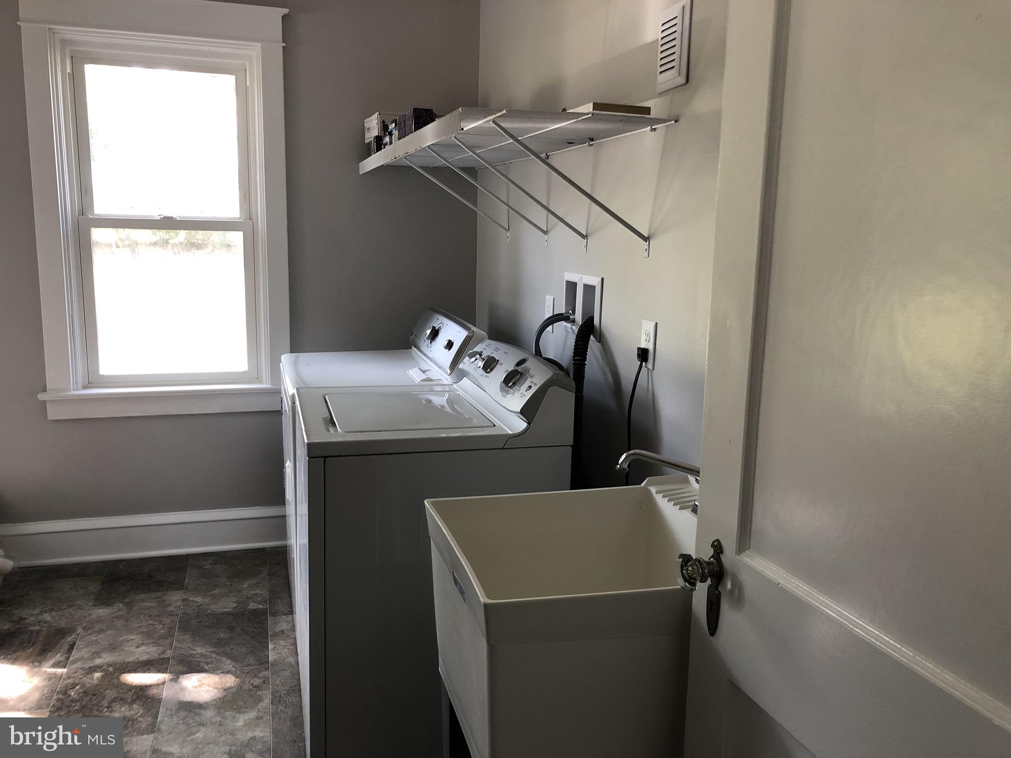 AKRON BOROUGH - Residential