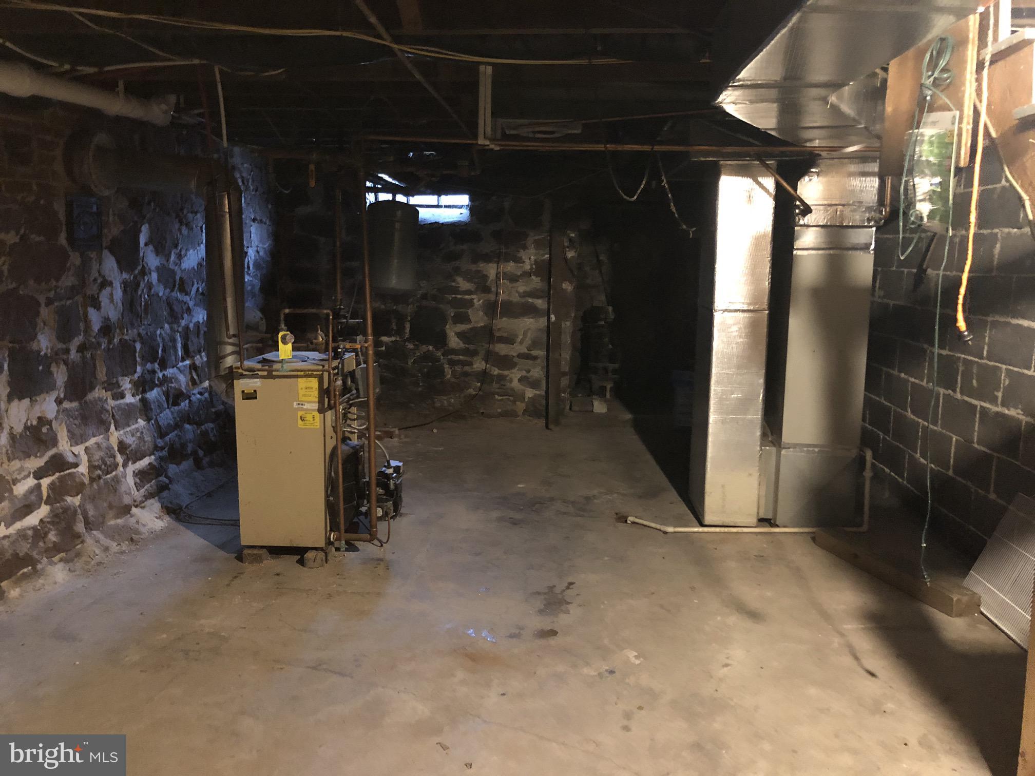 AKRON BOROUGH - Residential