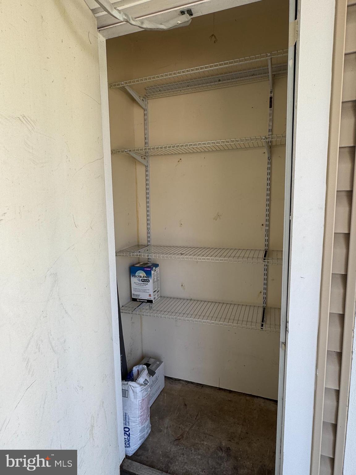 HEATHERLEA - Residential Lease