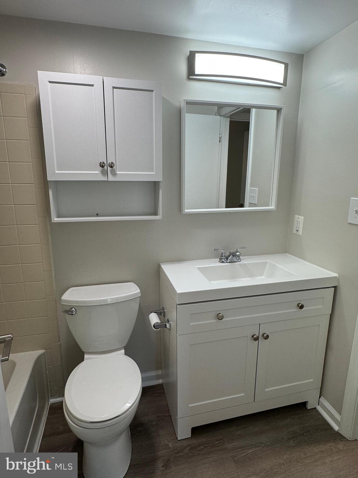 HEATHERLEA - Residential Lease