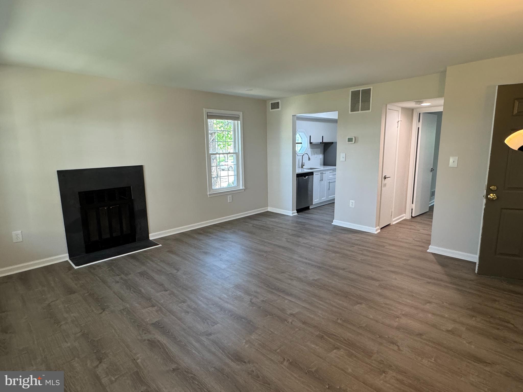 HEATHERLEA - Residential Lease