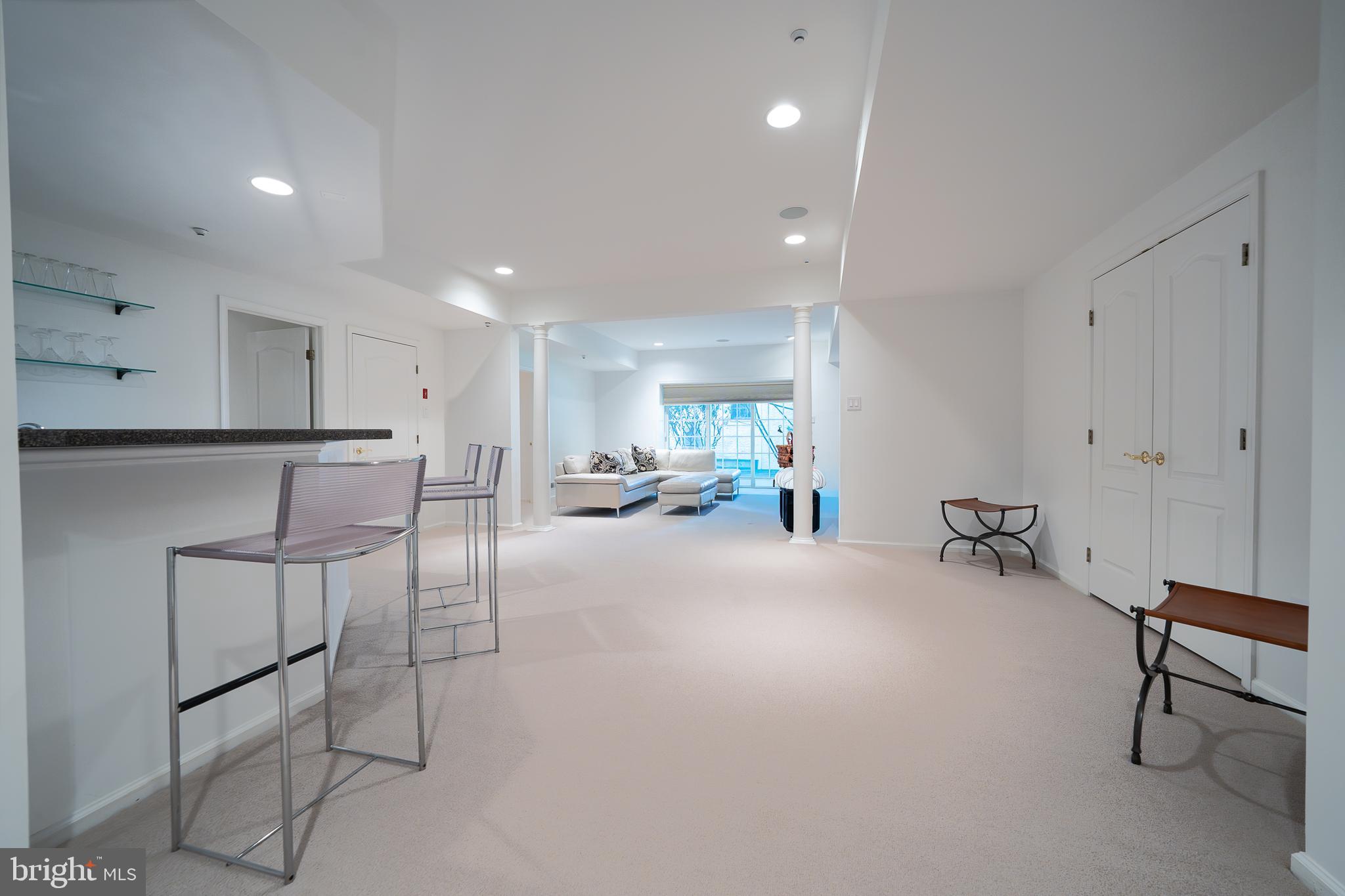 MERION HILL - Residential