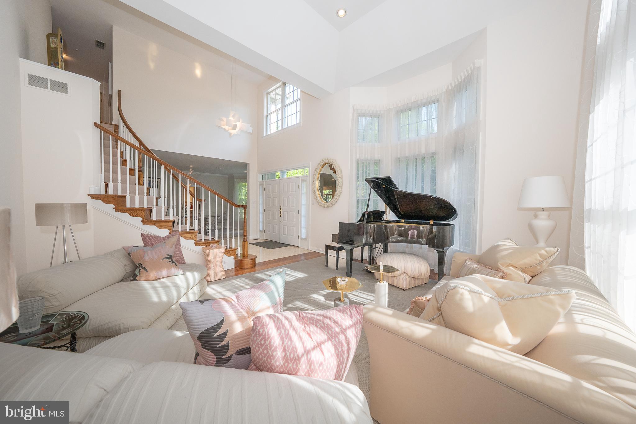 MERION HILL - Residential