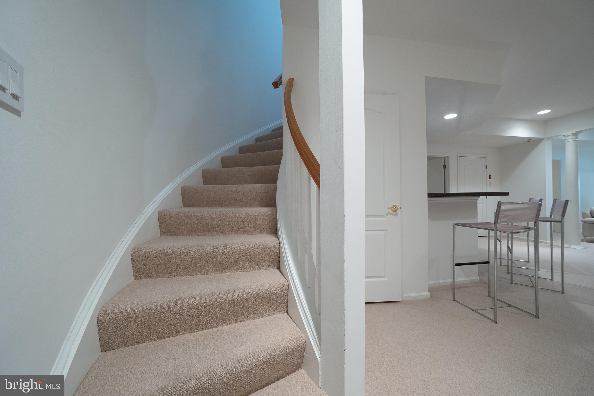 MERION HILL - Residential