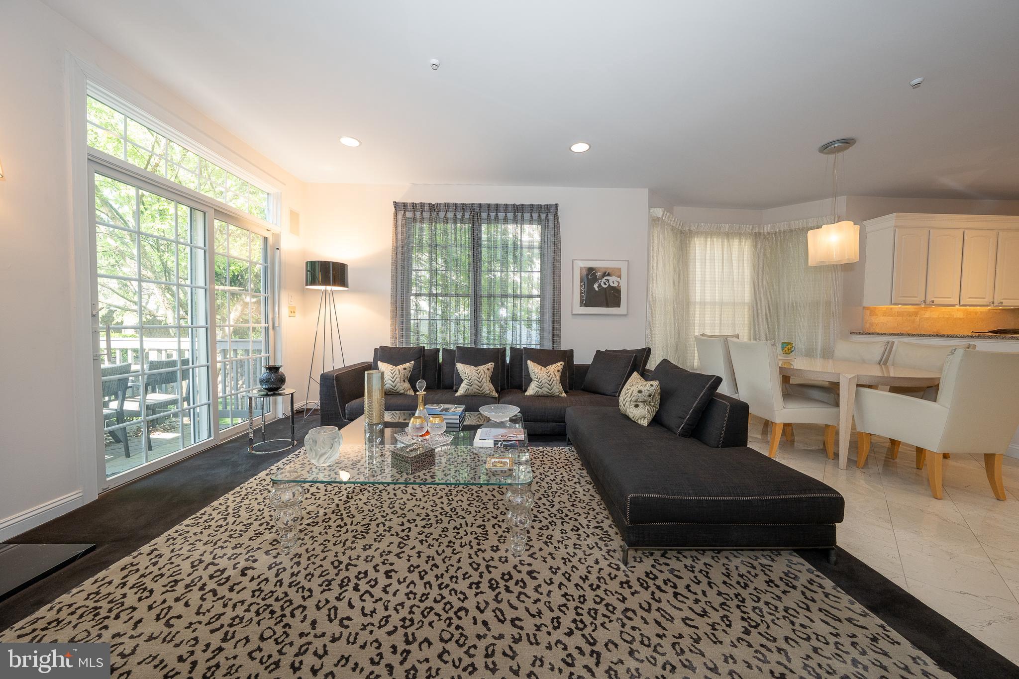 MERION HILL - Residential