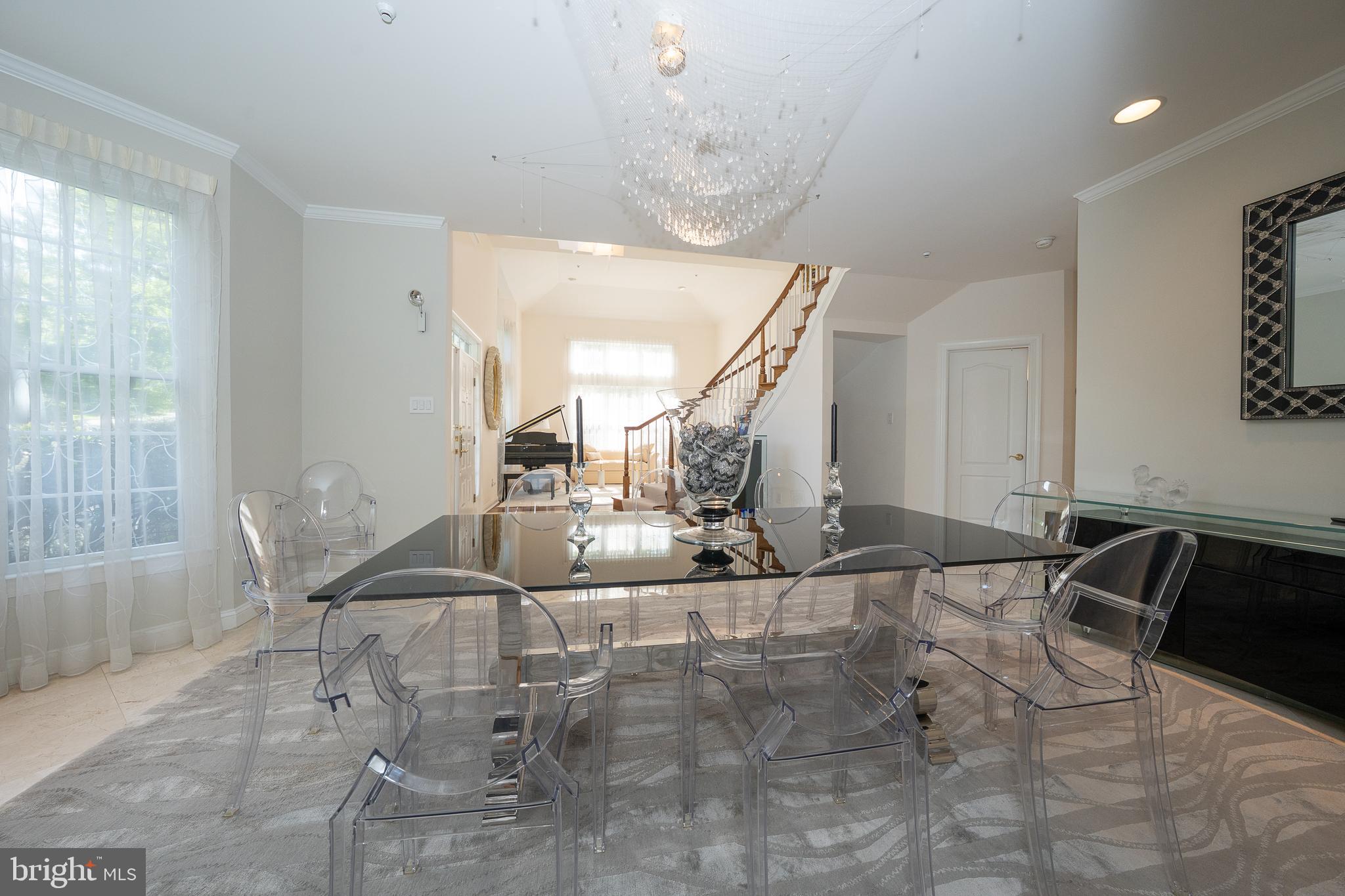 MERION HILL - Residential