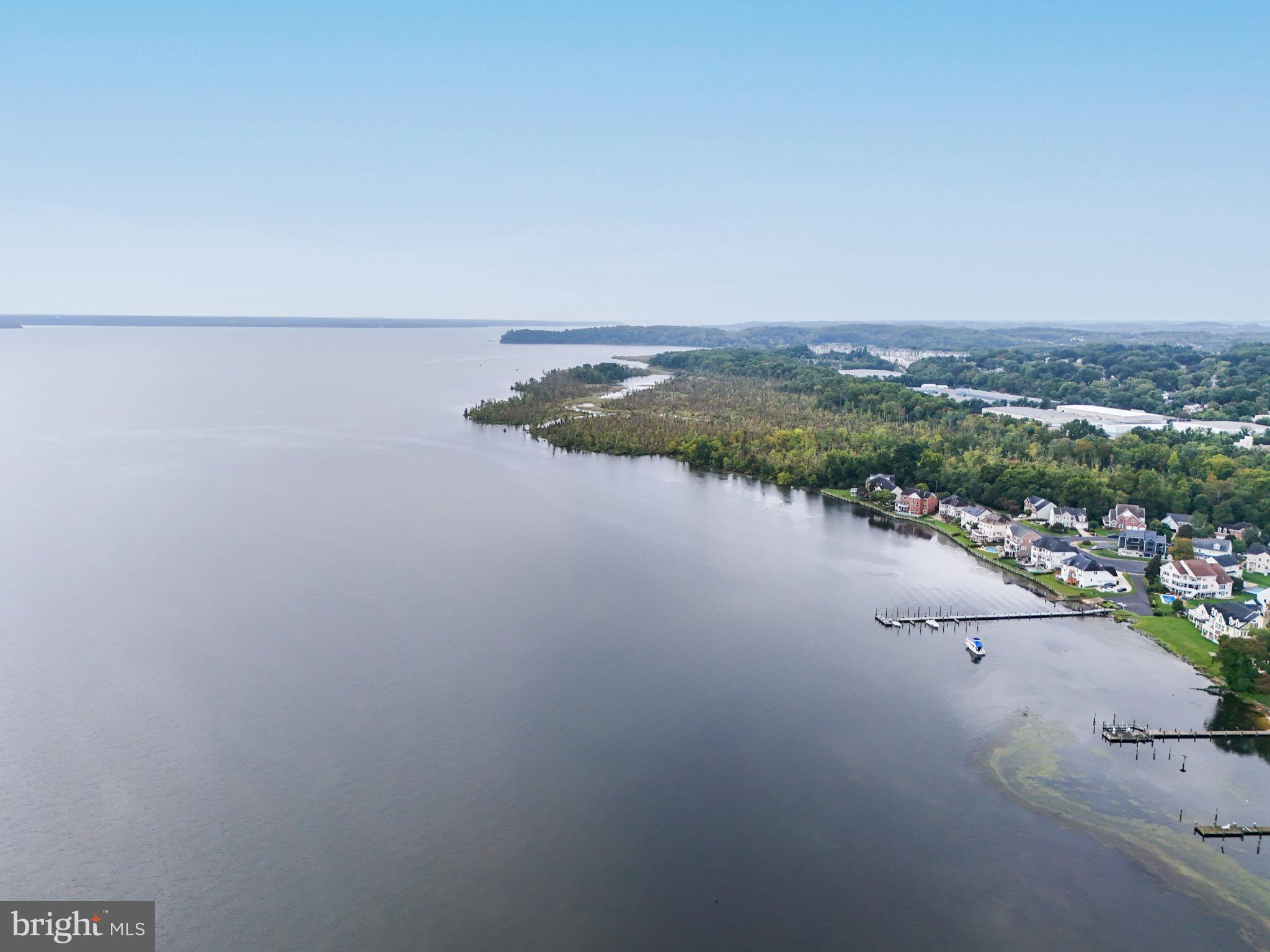 FEATHERSTONE SHORES - Residential