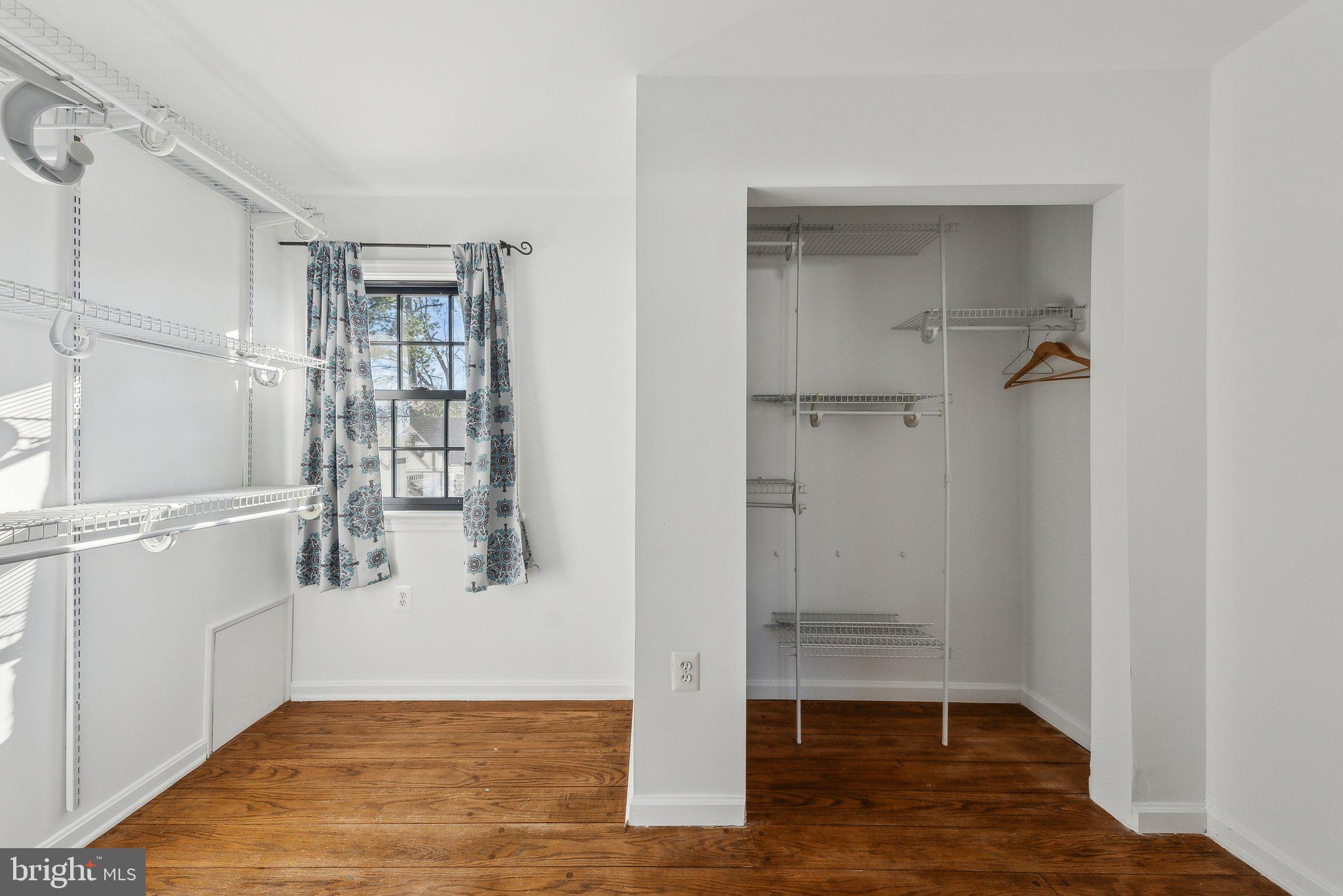 FEATHERSTONE SHORES - Residential