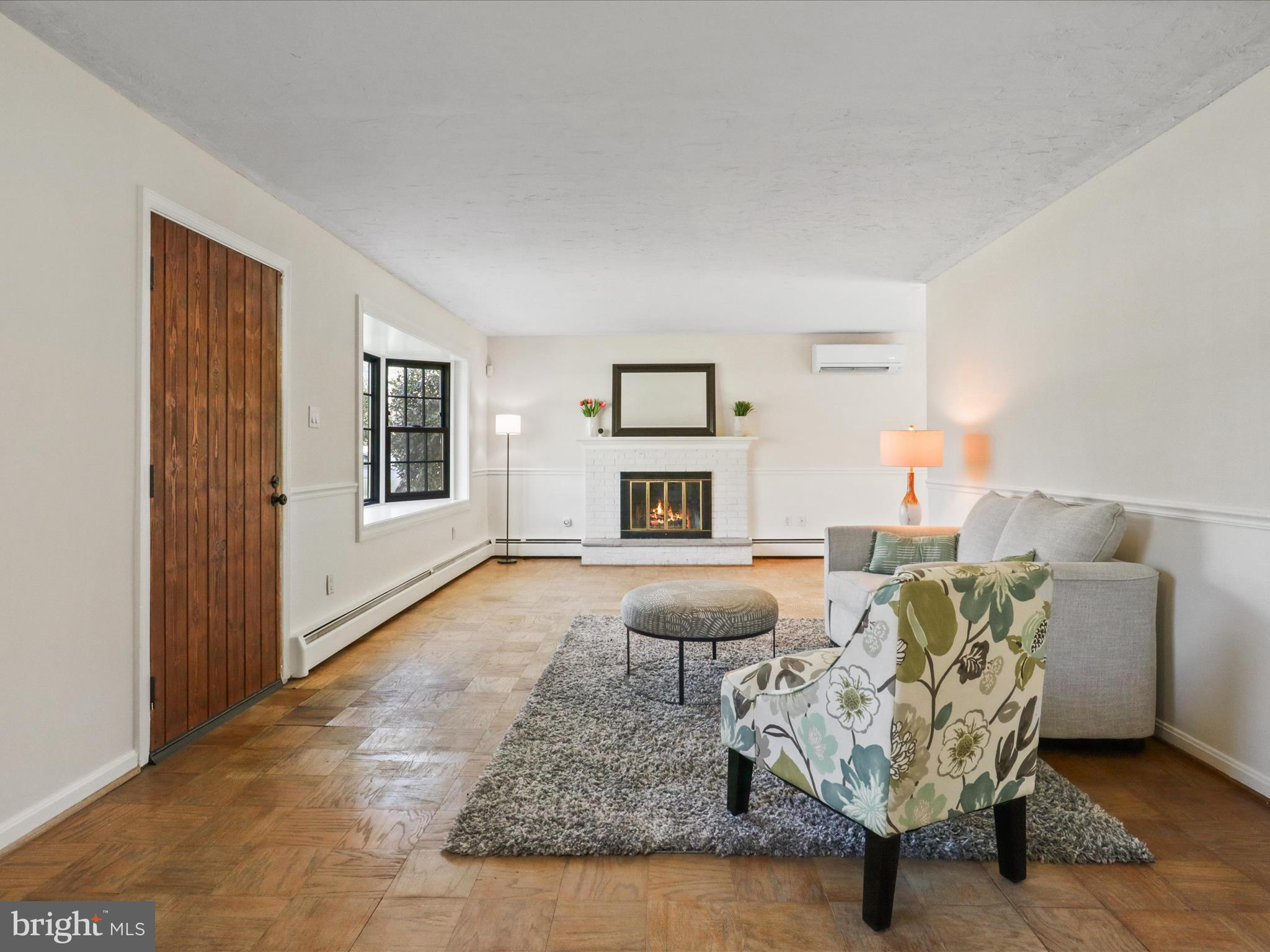 FEATHERSTONE SHORES - Residential