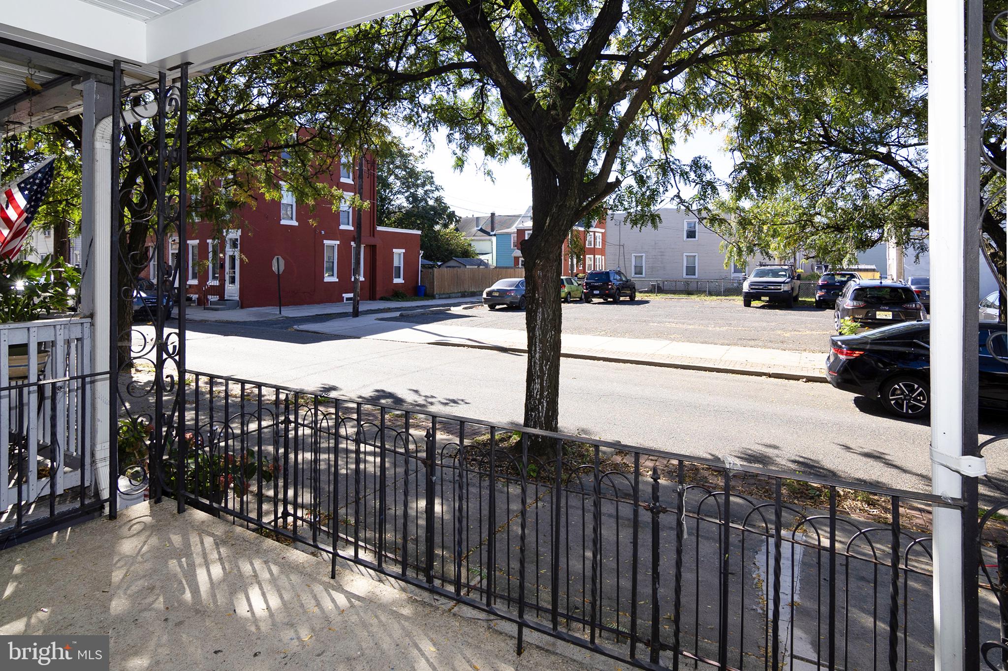 207 SOMERSET STREET