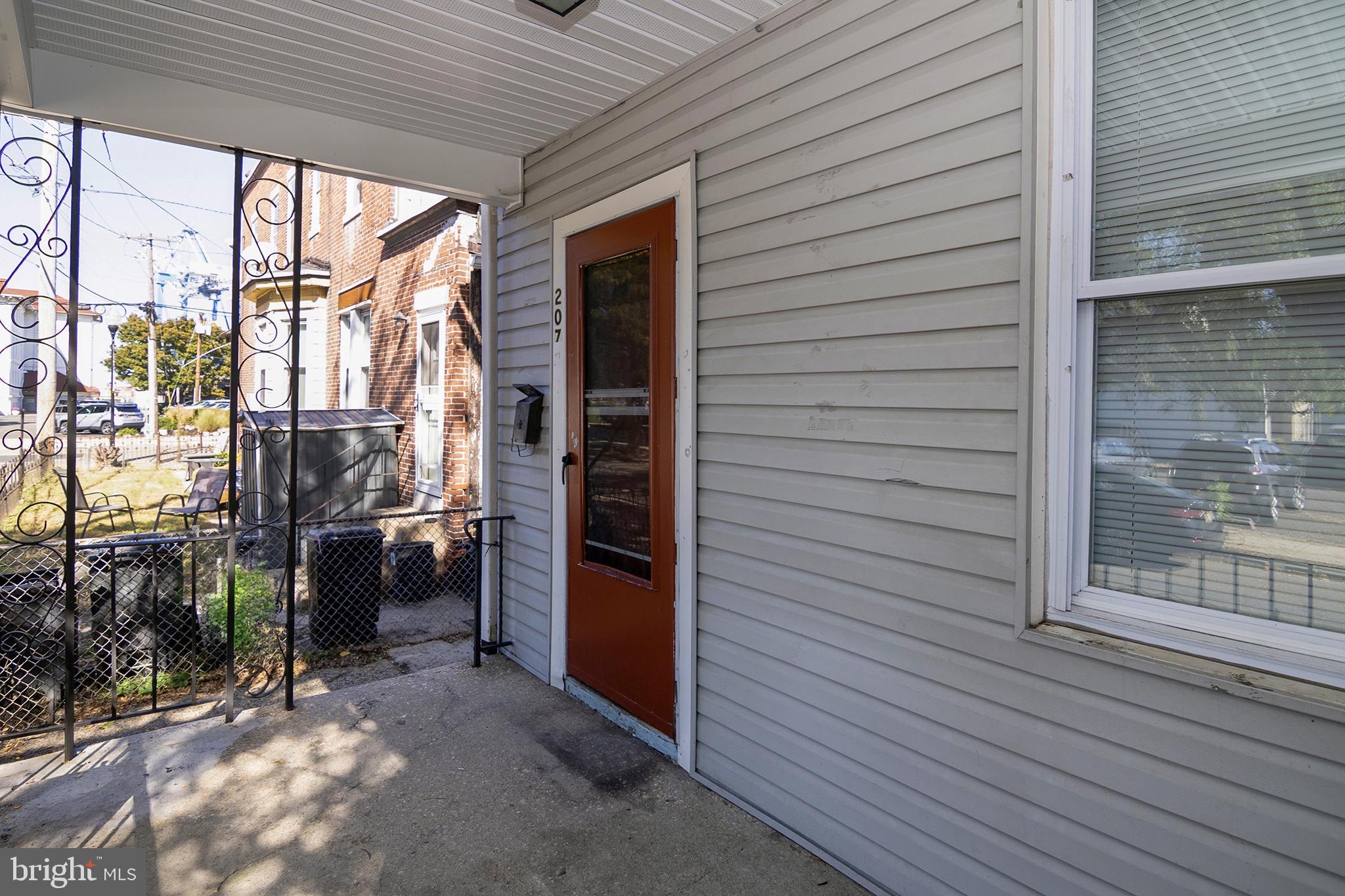 207 SOMERSET STREET