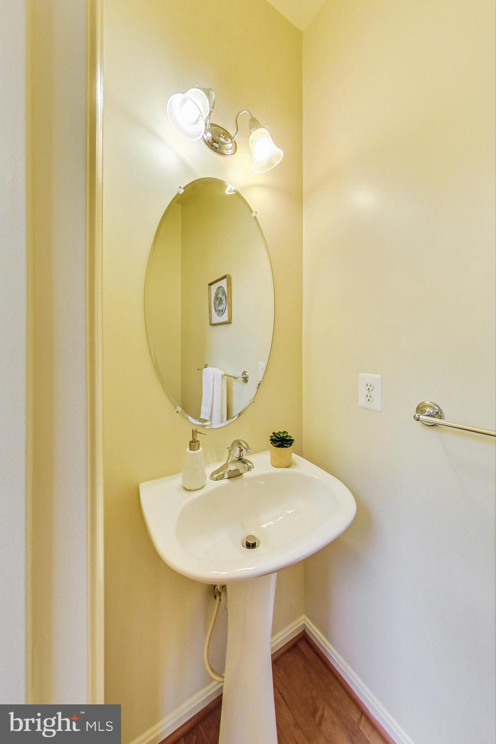 RETREAT AT FAIRWOOD TOWN - Residential