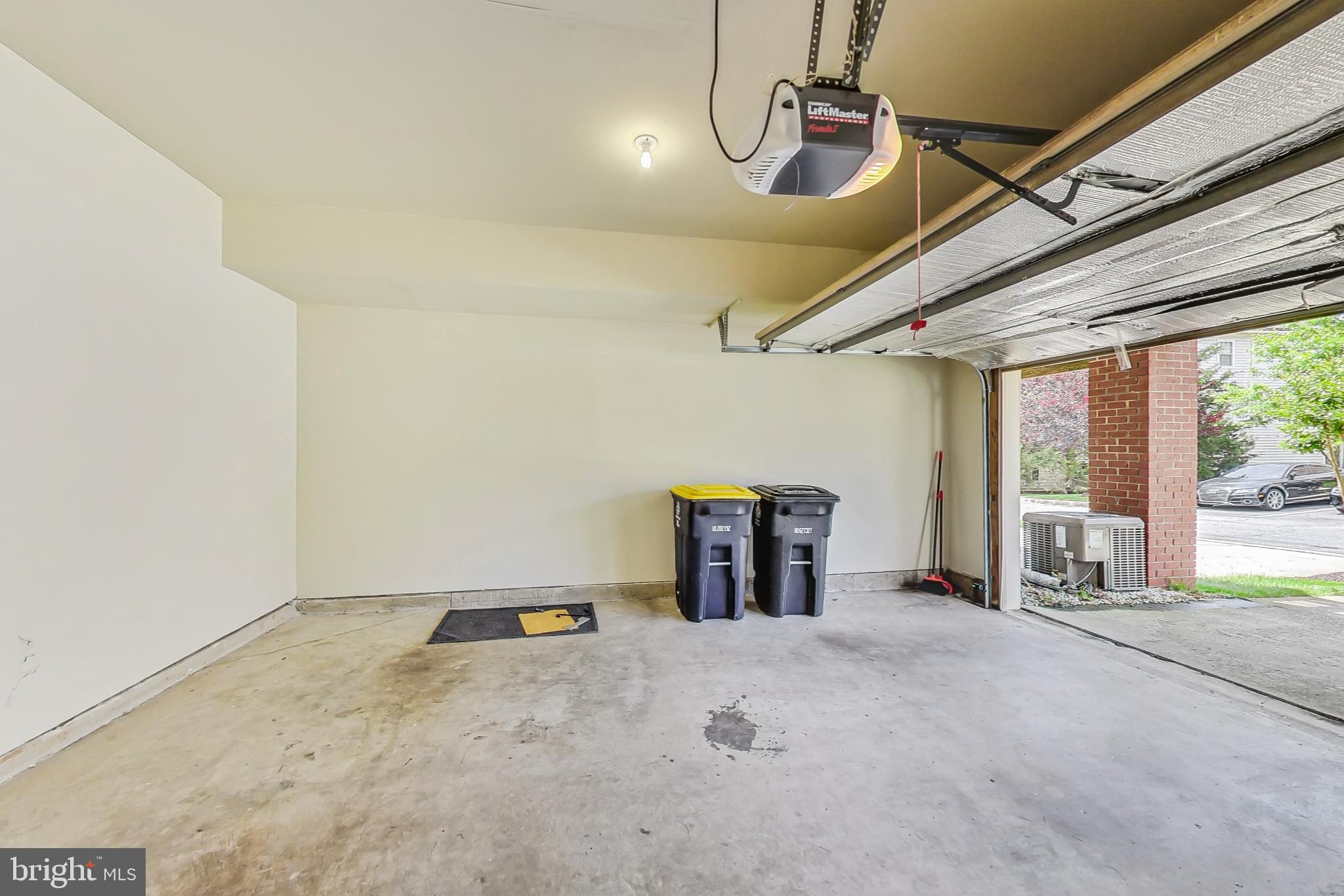 RETREAT AT FAIRWOOD TOWN - Residential