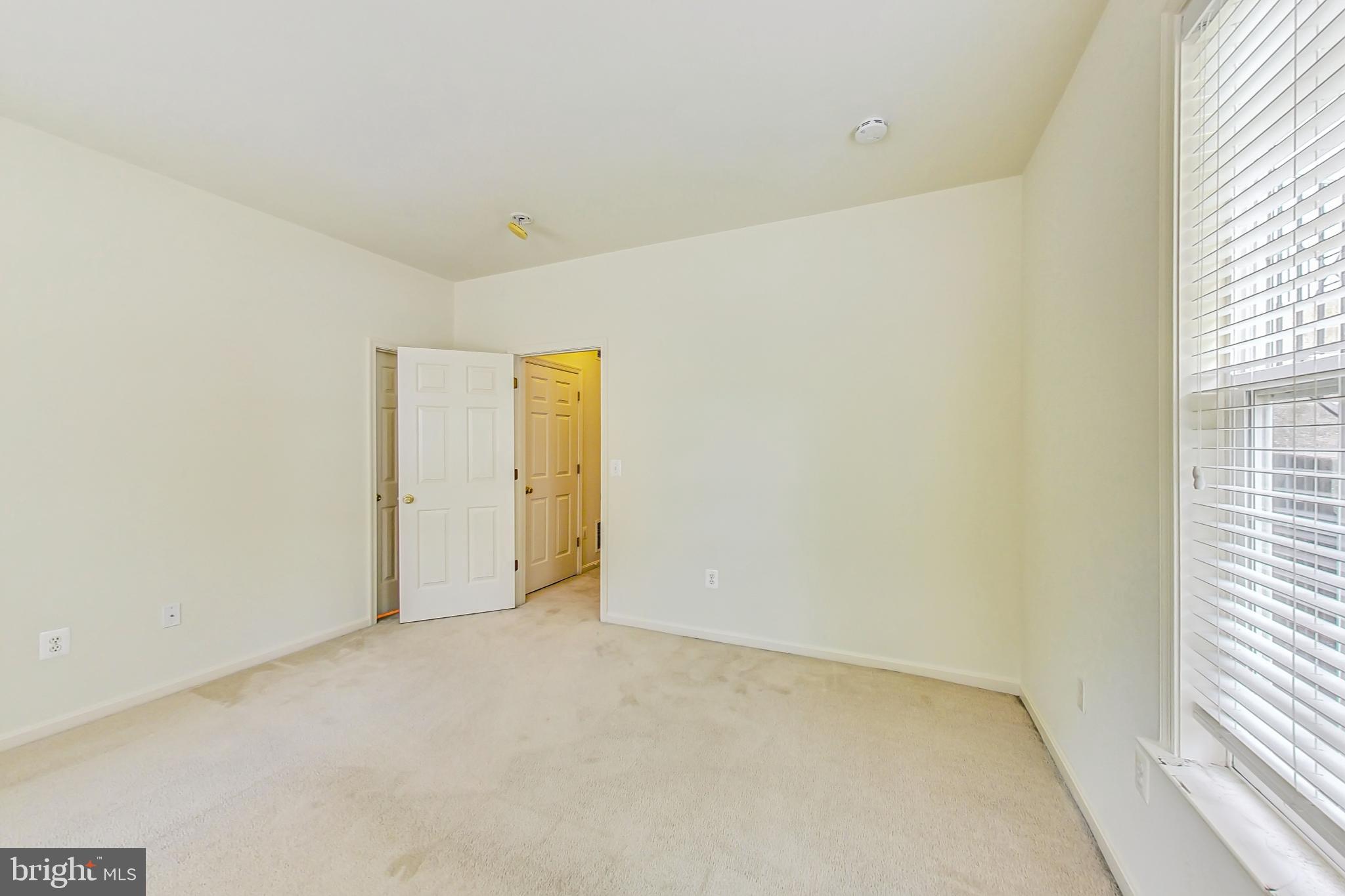 RETREAT AT FAIRWOOD TOWN - Residential