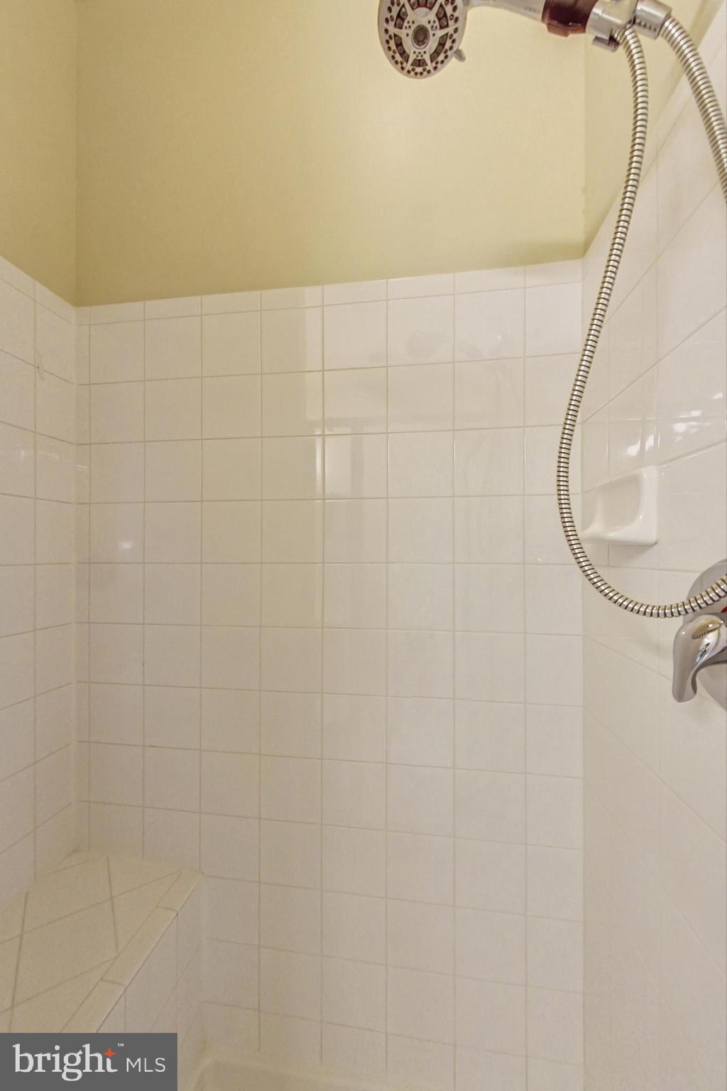 RETREAT AT FAIRWOOD TOWN - Residential