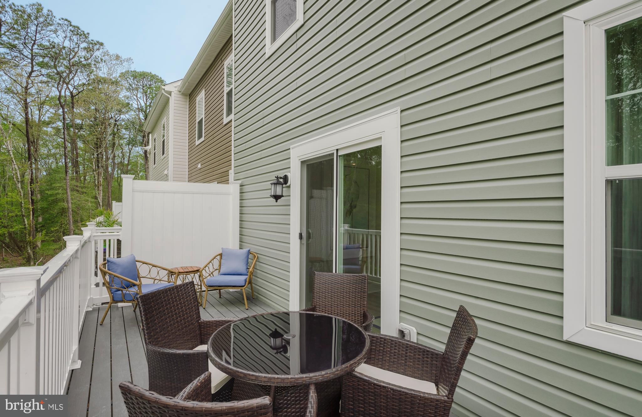 SEA OAKS VILLAGE - Residential