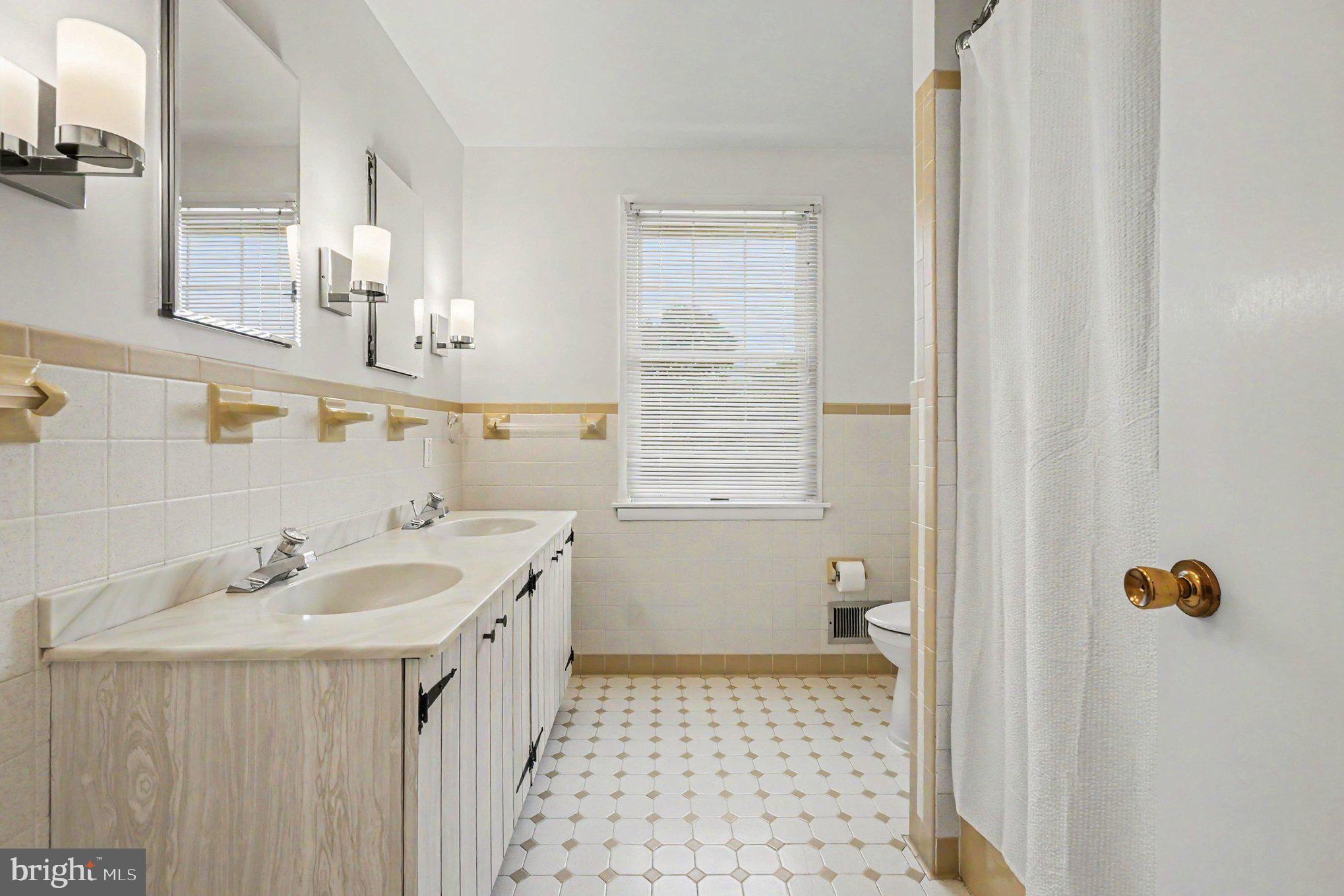PLEASANT BROOK - Residential