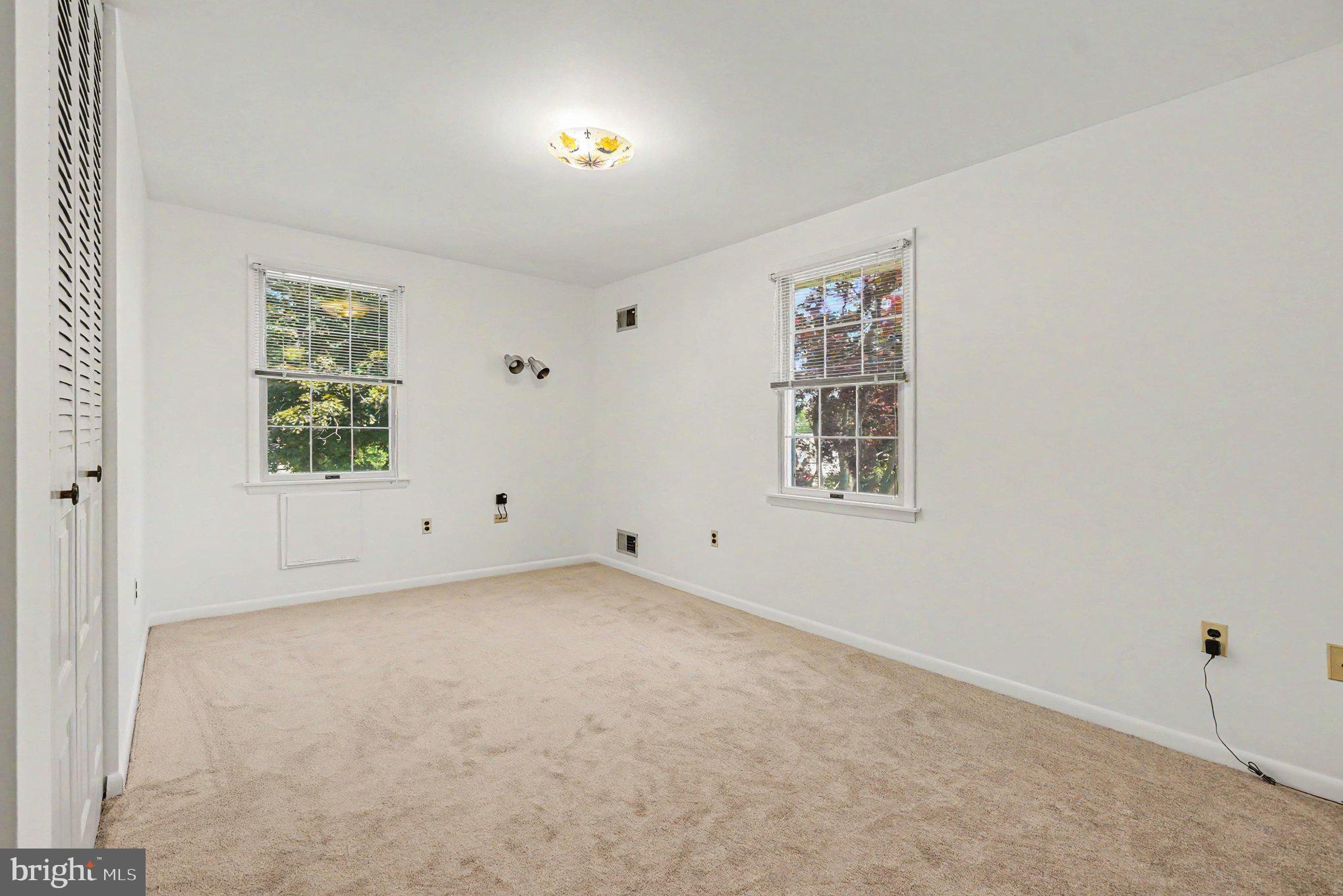 PLEASANT BROOK - Residential