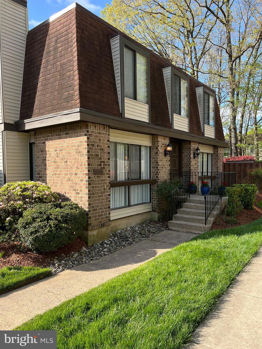 Welcome home to this 3 bed 2.5+ bath end unit townhouse.  Bright and Light filled first floor.  Large living room feature a fireplace and huge windows.  The formal dining room is full of light from its large windows.  The kitchen has tons of storage and counter space.  It opens to the private fenced yard with a brick patio.  Three full size bed rooms upstairs with plenty of closet space.  The lager finished basement is the perfect rec room, and has ample extra storage.  The home is nestled in The Timbers, a quiet community, with assigned parking basketball court and a pool.  The home is near West Springfield High School, a highly rated FCPS school.  Only 7 miles to Franconia - Springfield metro station.  Minutes to Whole Foods Market, FFX parkway, 495/95/395, Ft Belvoir, The Pentagon, Springfield Golf & Country Club, and Springfield Town Center.  Close to great Springfiled restaurants and shopping.