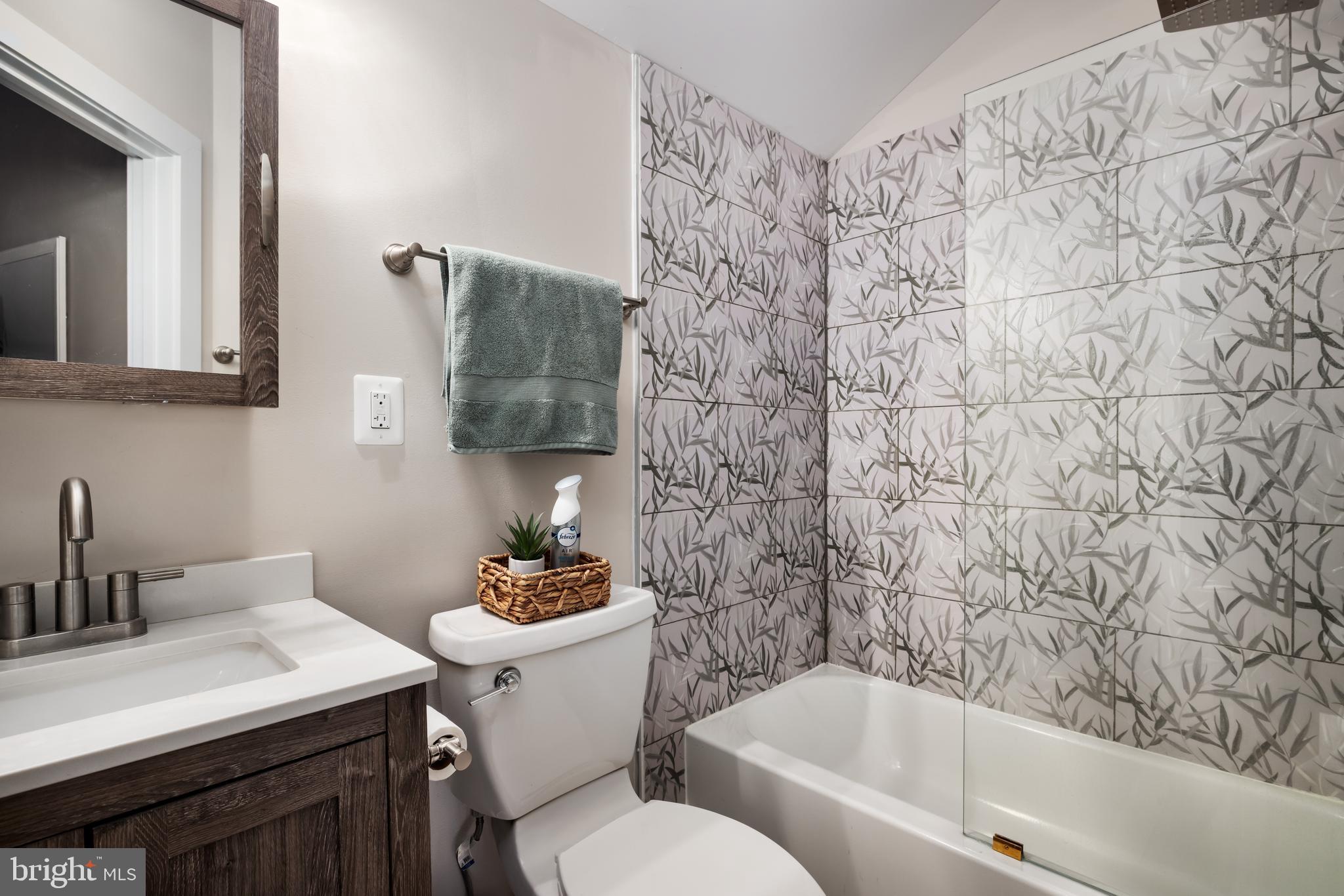 MEGEATH - Residential Lease