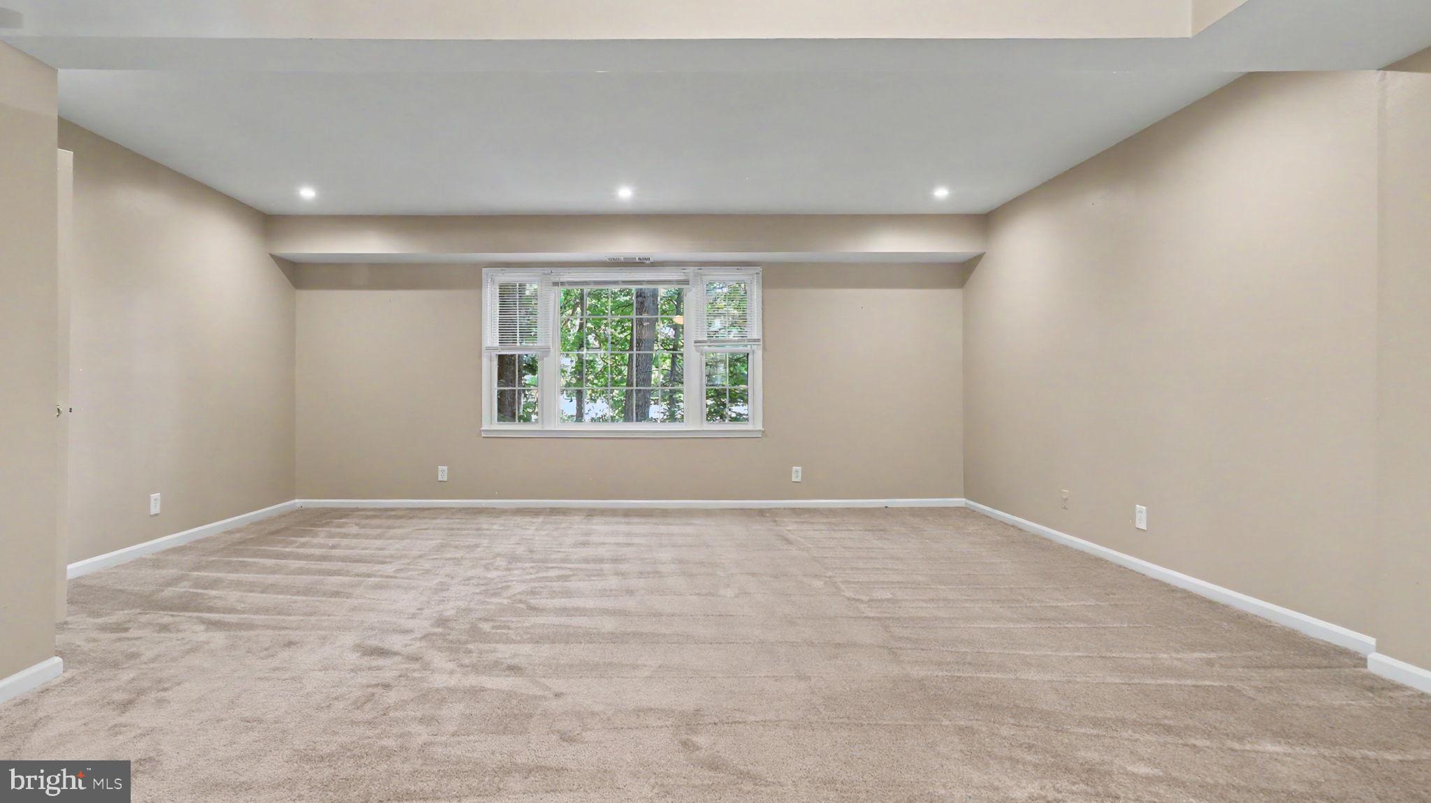 6629 BURLINGTON PLACE