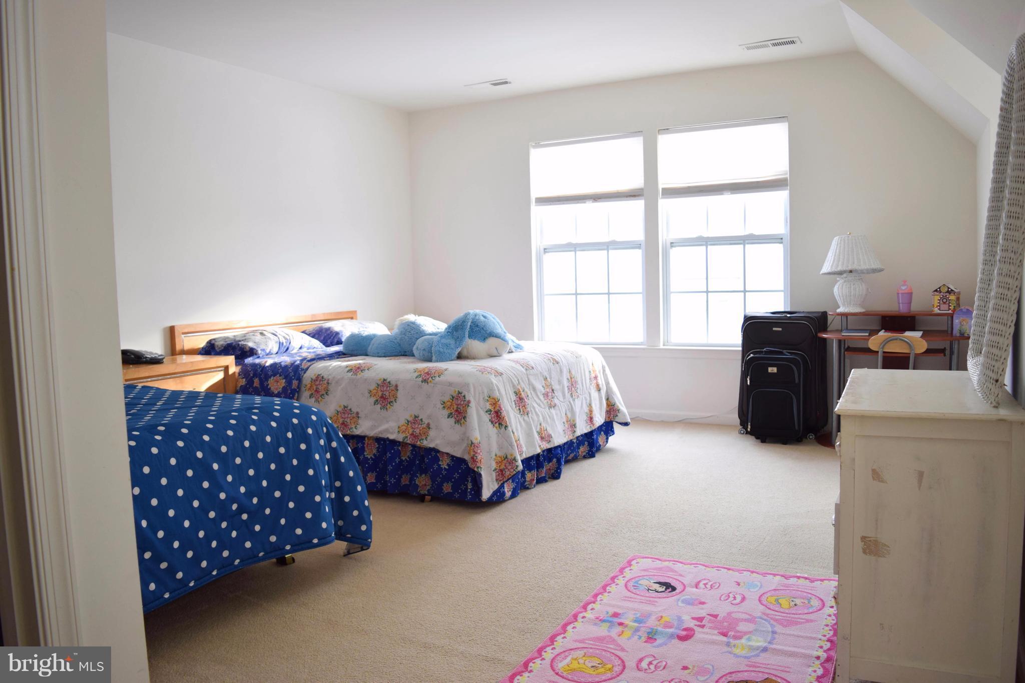 CEDAR LANE FARMS - Residential