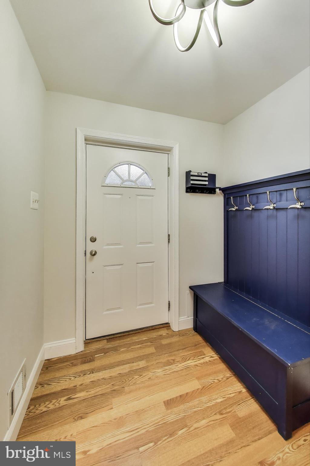 7836 SNEAD LANE