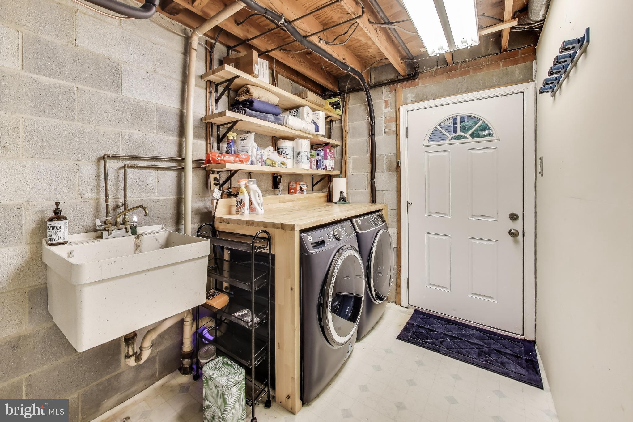 PINEWOOD GREENS - Residential