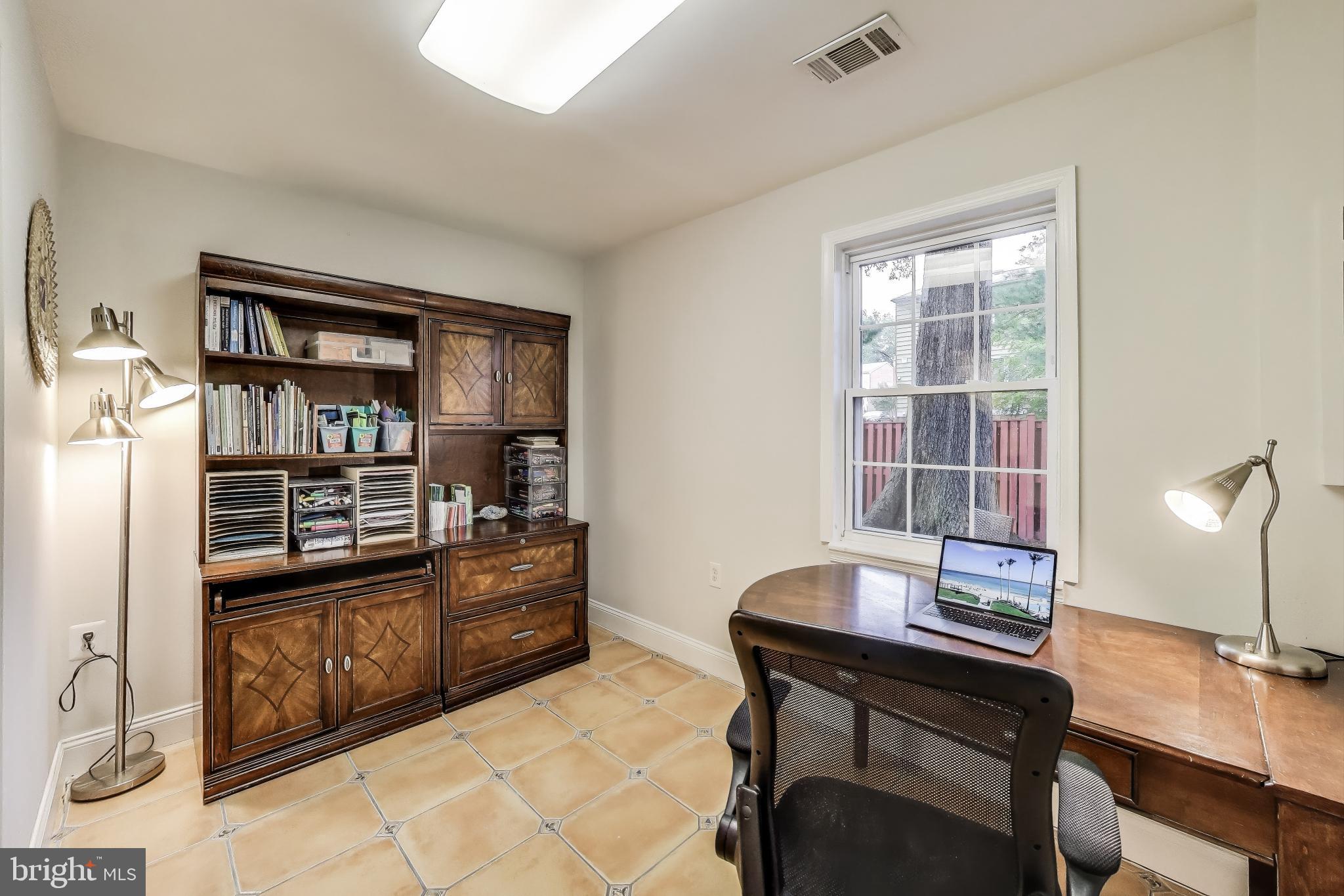 PINEWOOD GREENS - Residential