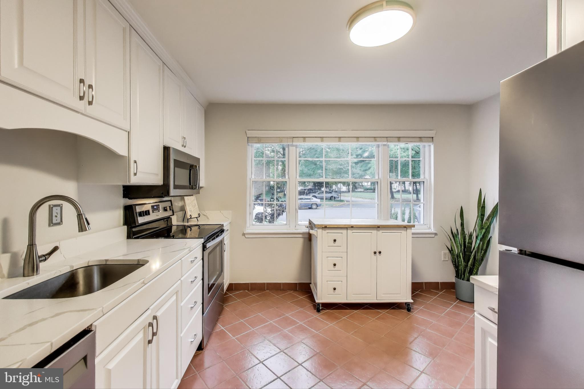 PINEWOOD GREENS - Residential