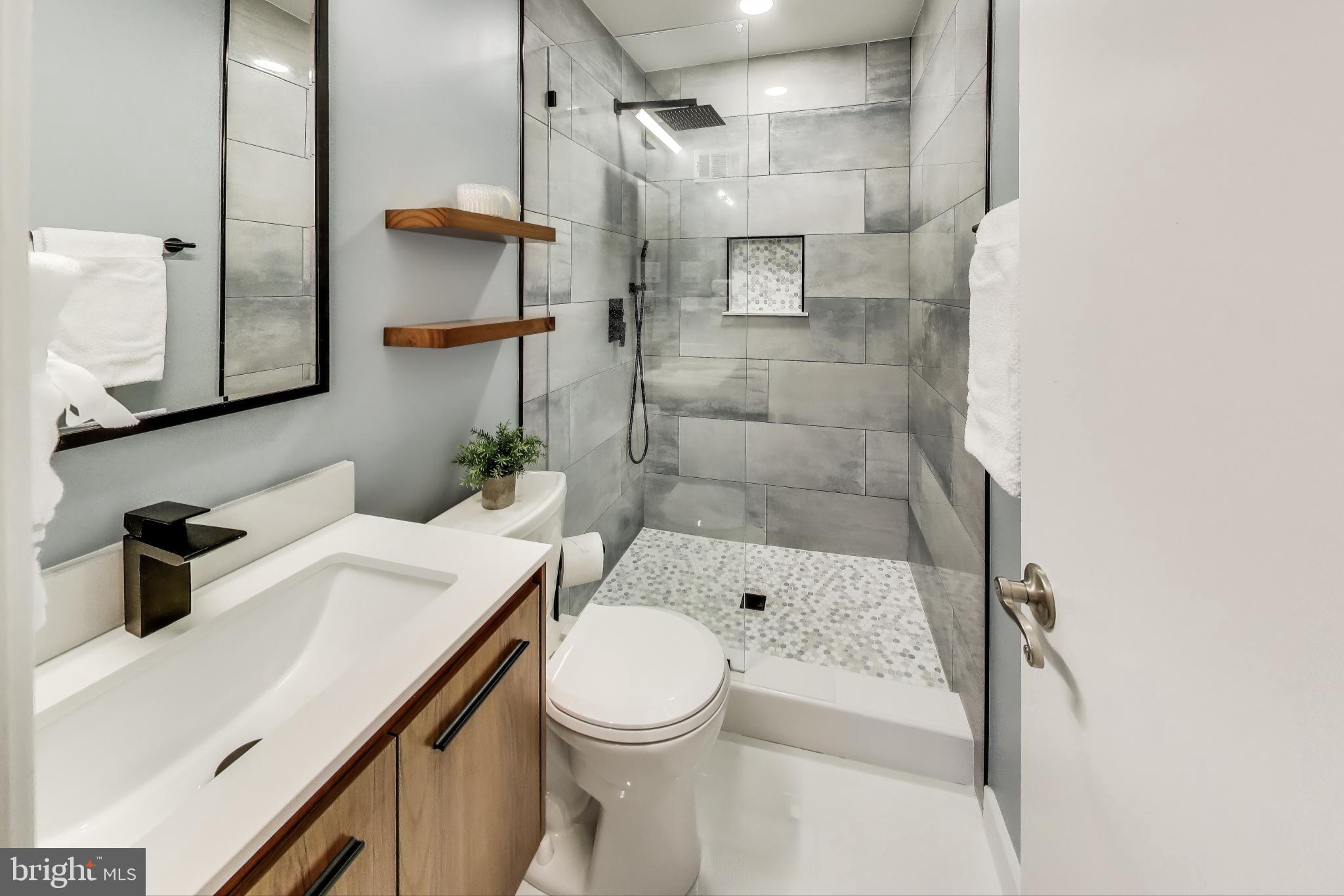 PINEWOOD GREENS - Residential