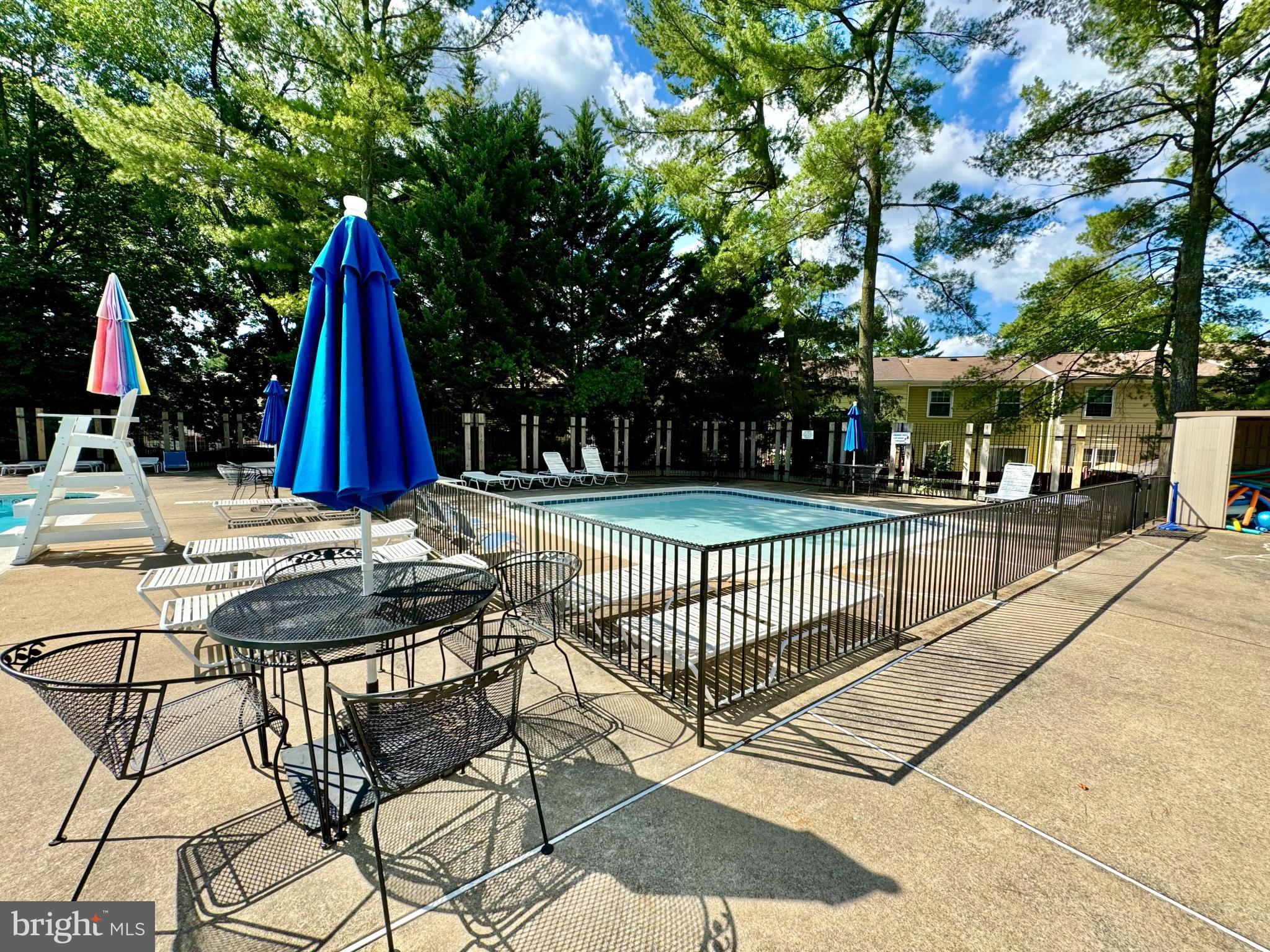 PINEWOOD GREENS - Residential