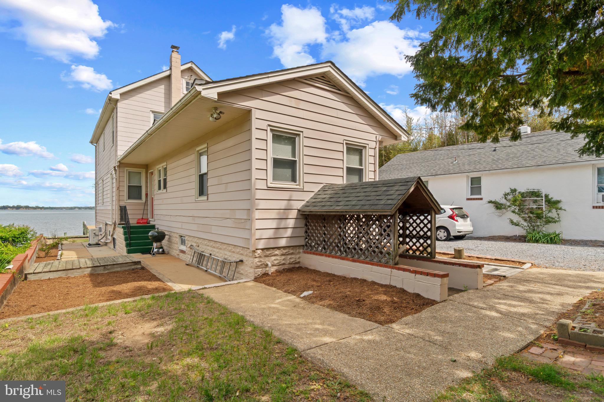 CAPE ST CLAIRE - Residential Lease