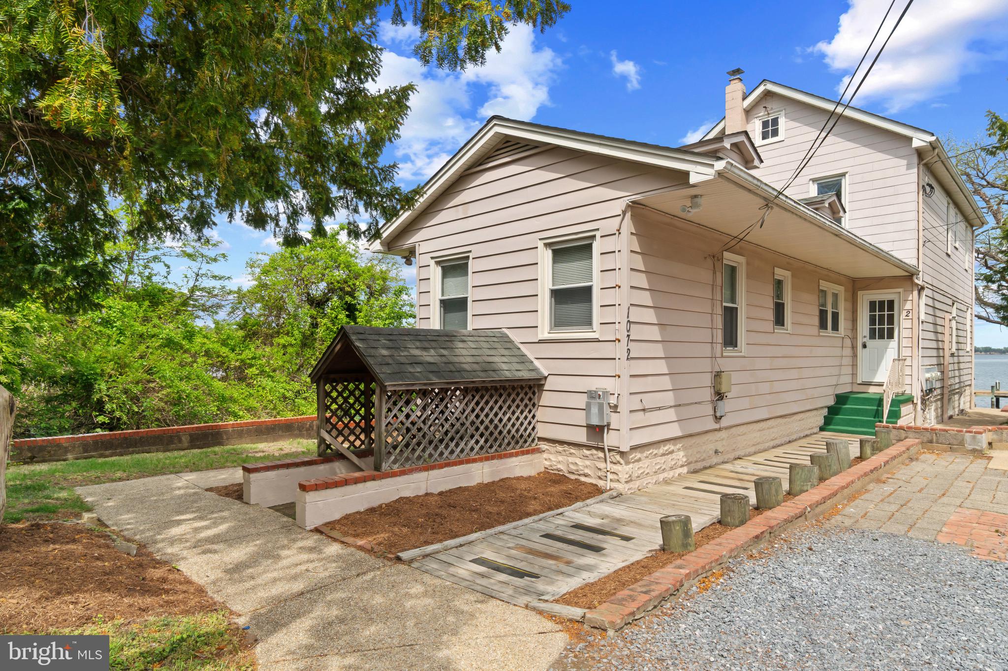 CAPE ST CLAIRE - Residential Lease