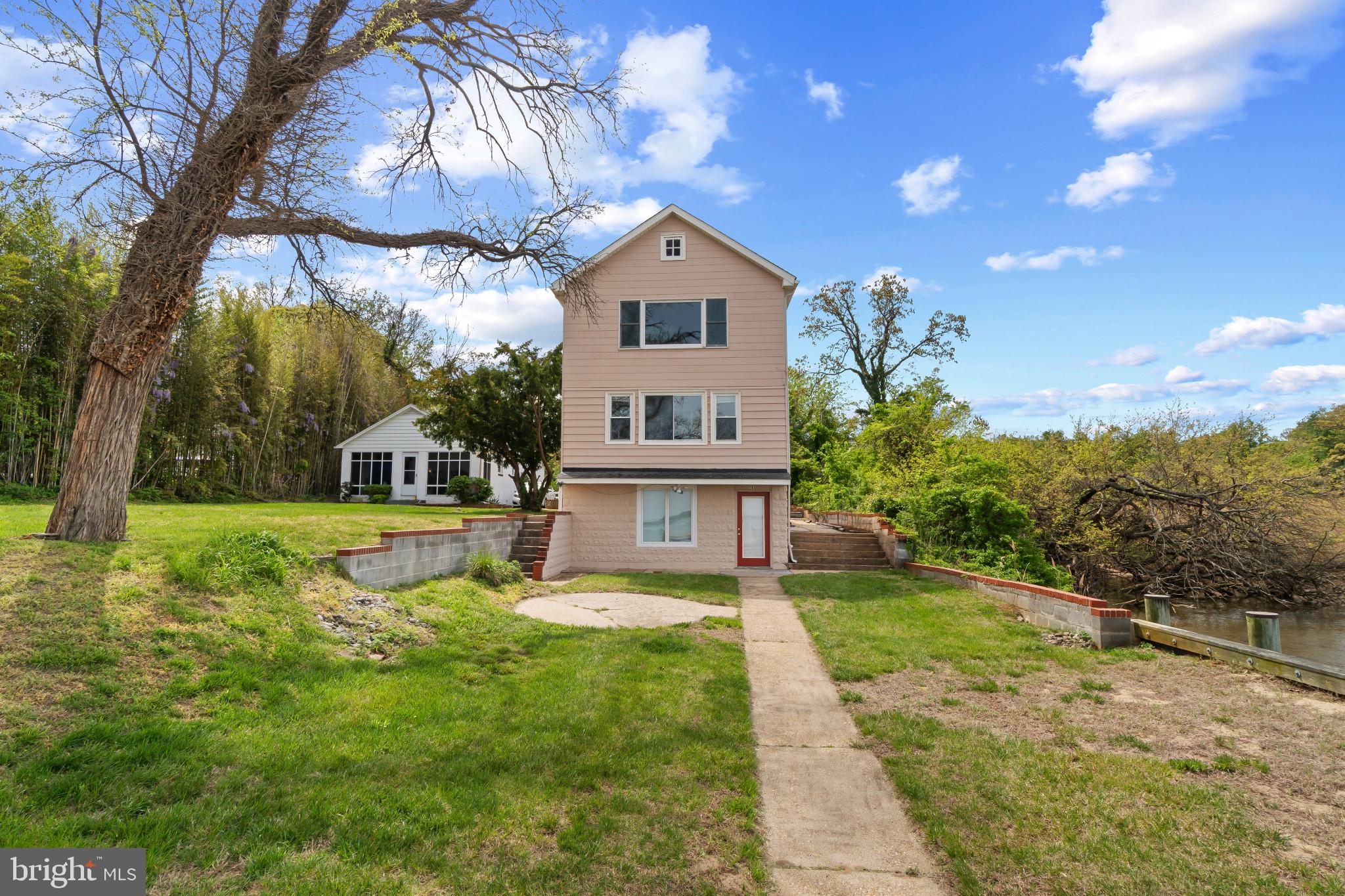 CAPE ST CLAIRE - Residential Lease