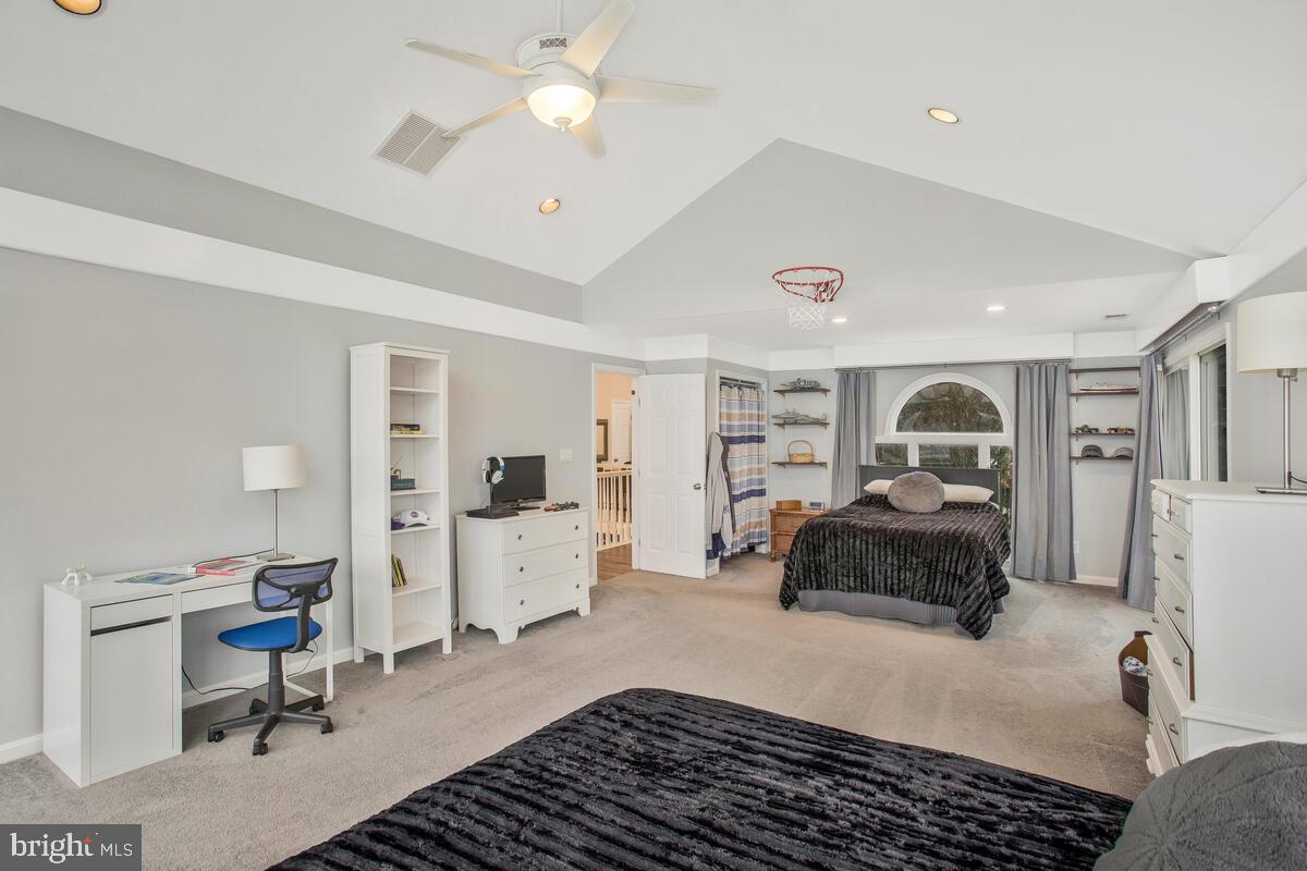 EPPING FOREST - Residential