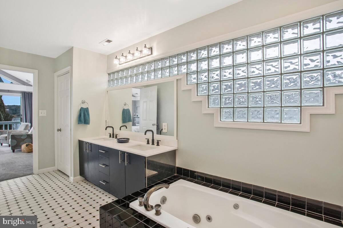 EPPING FOREST - Residential