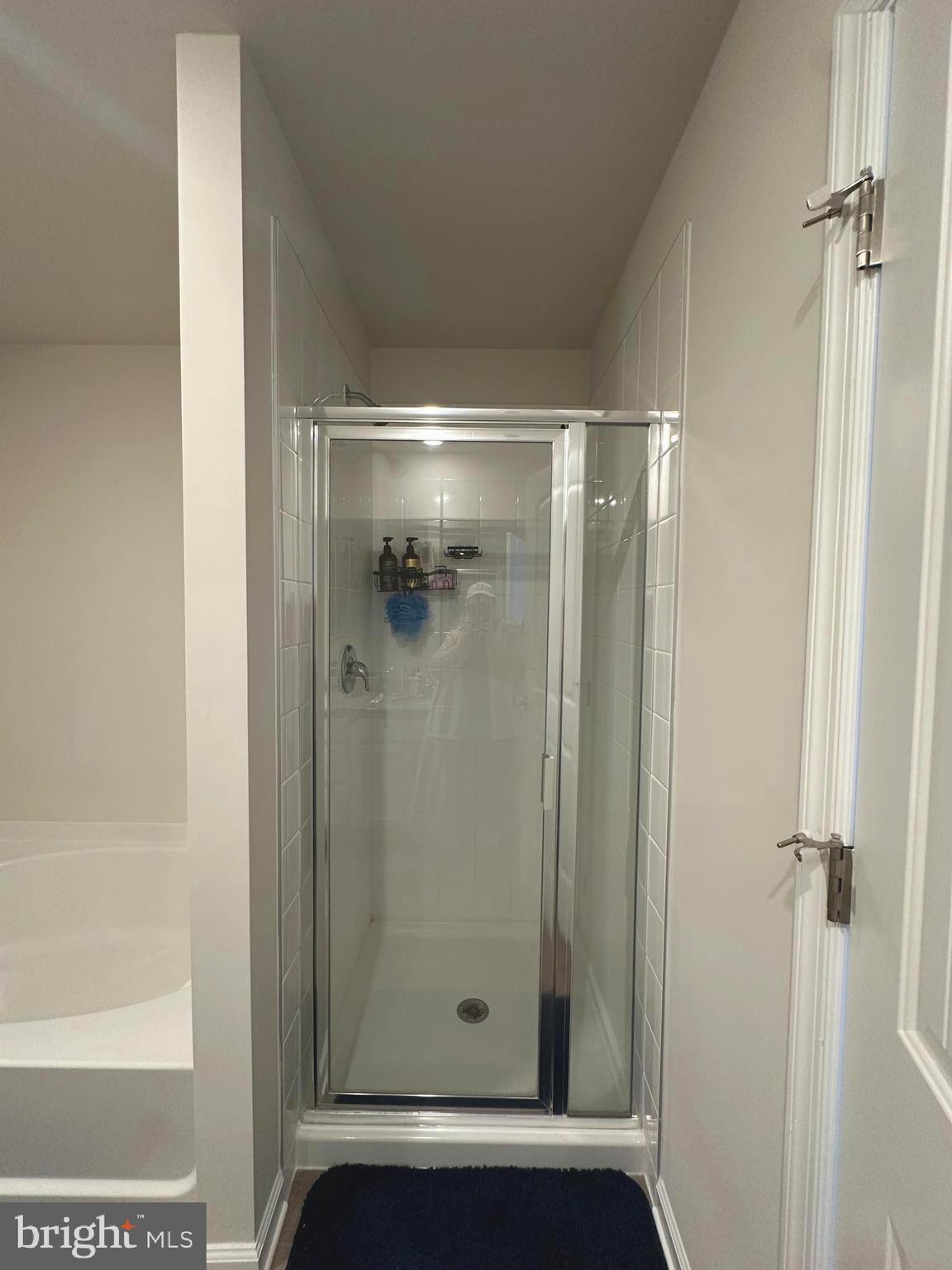 HOMEPLACE AT RIVERSIDE - Residential Lease