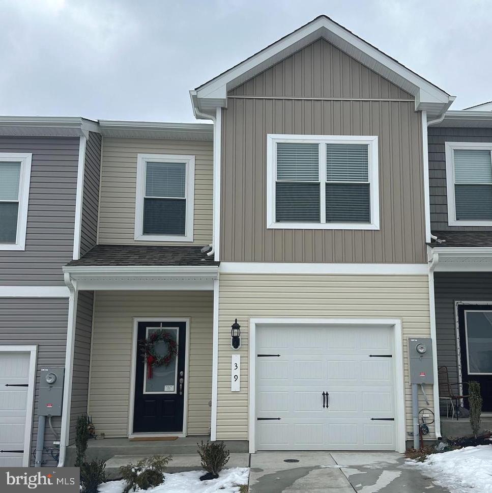 HOMEPLACE AT RIVERSIDE - Residential Lease