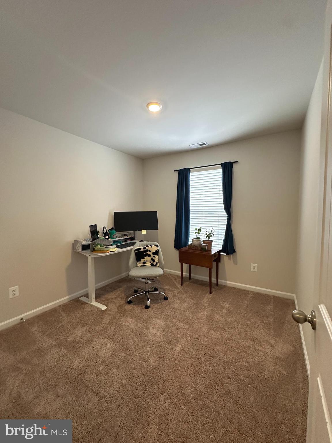 HOMEPLACE AT RIVERSIDE - Residential Lease