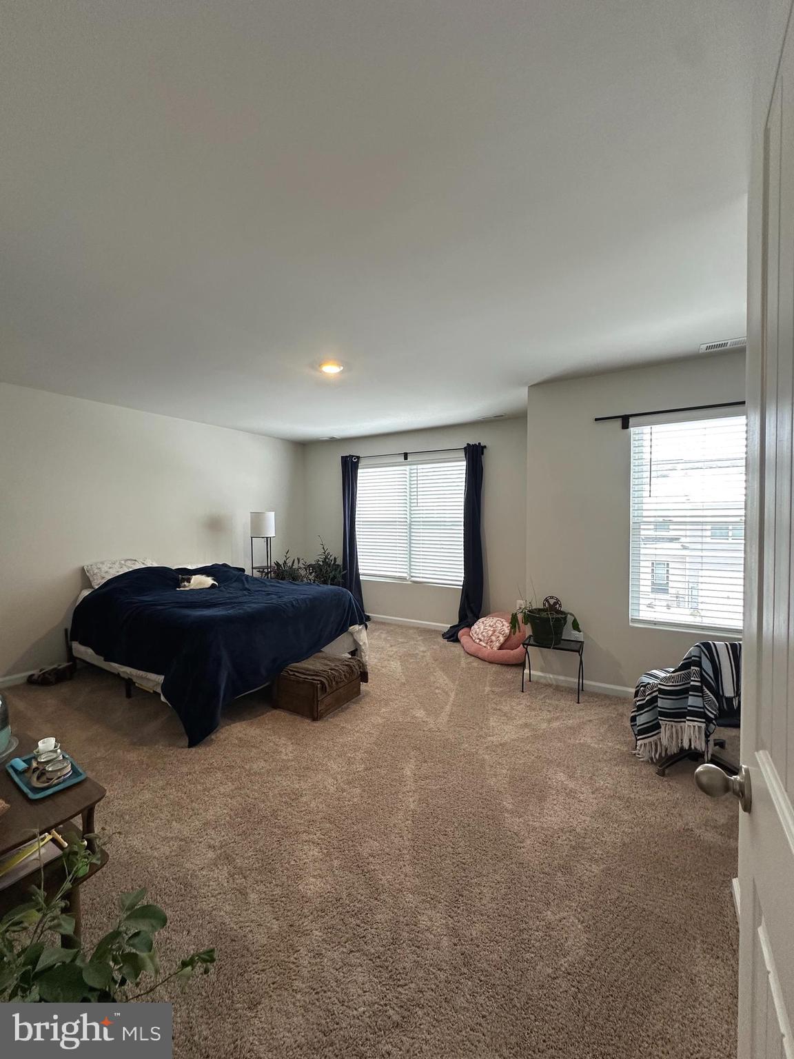 HOMEPLACE AT RIVERSIDE - Residential Lease