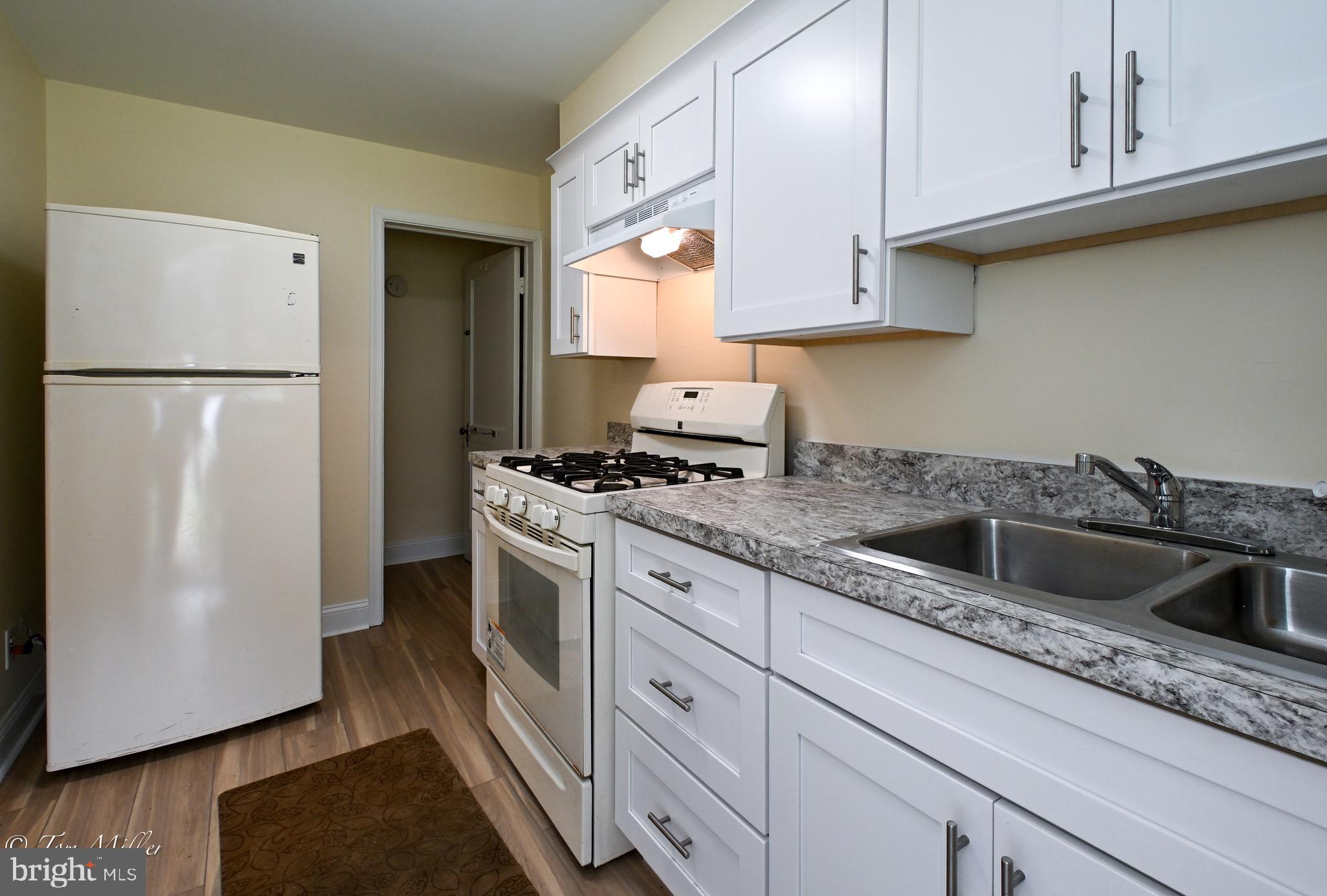 PARKSIDE GARDENS - Residential