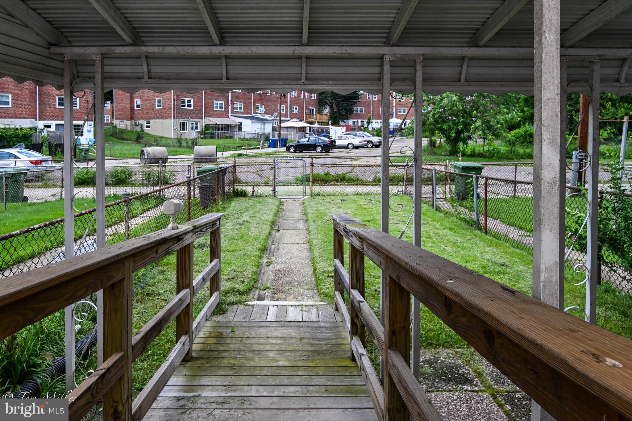 PARKSIDE GARDENS - Residential
