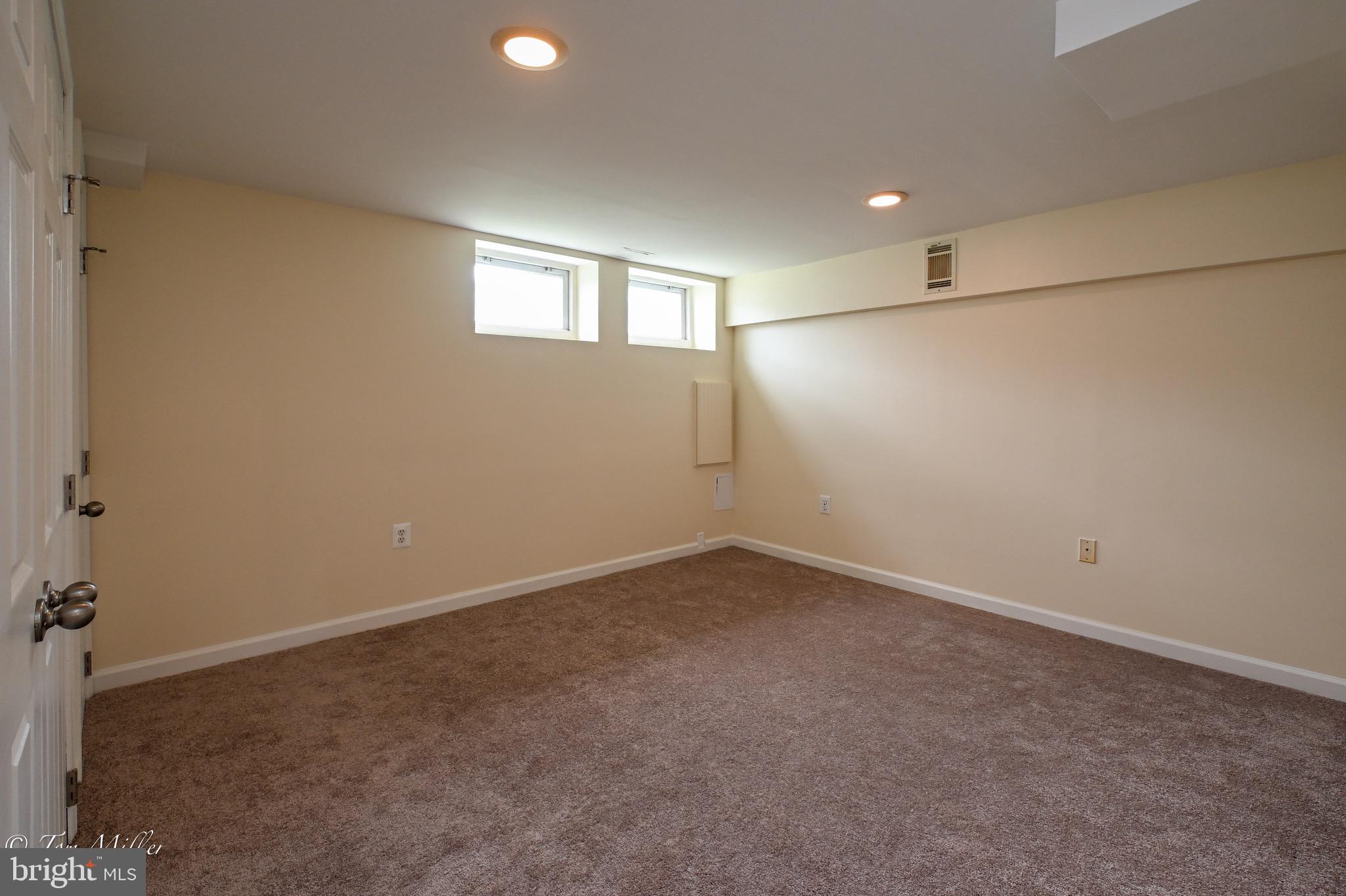 PARKSIDE GARDENS - Residential