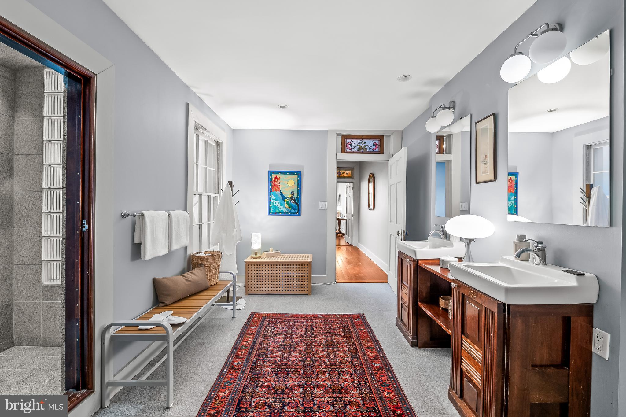 MOUNT VERNON PLACE HISTORIC DISTRICT - Commercial Sale